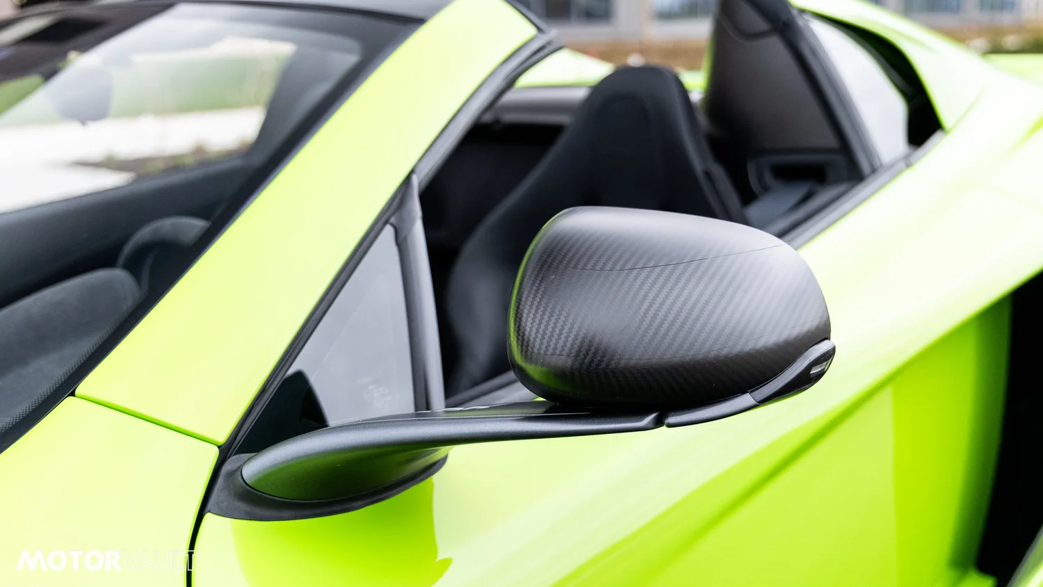 Used 2016 McLaren 675LT photo 24