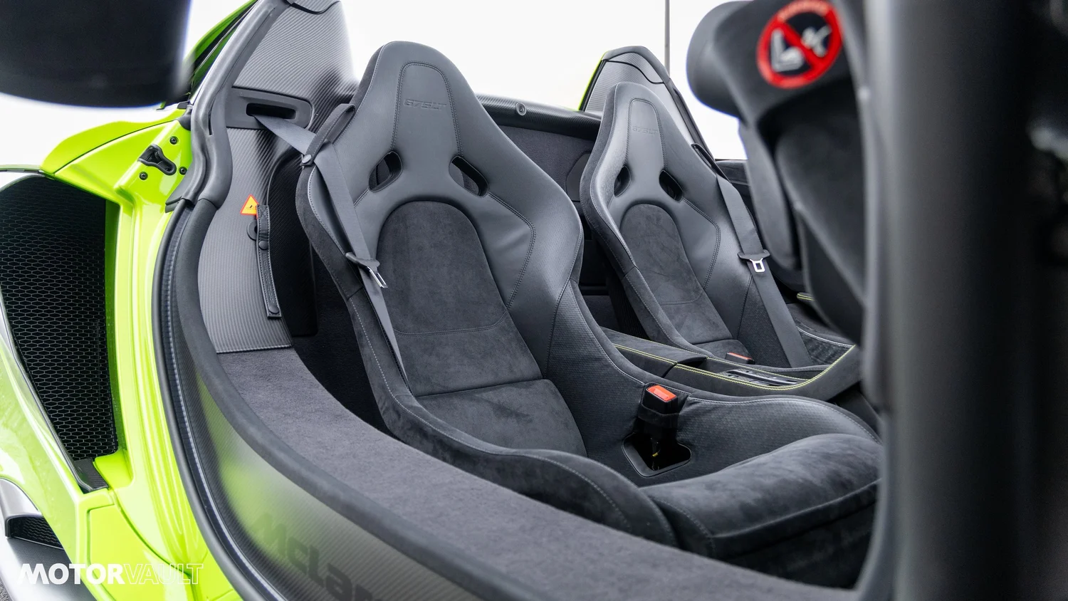 Used 2016 McLaren 675LT photo 30