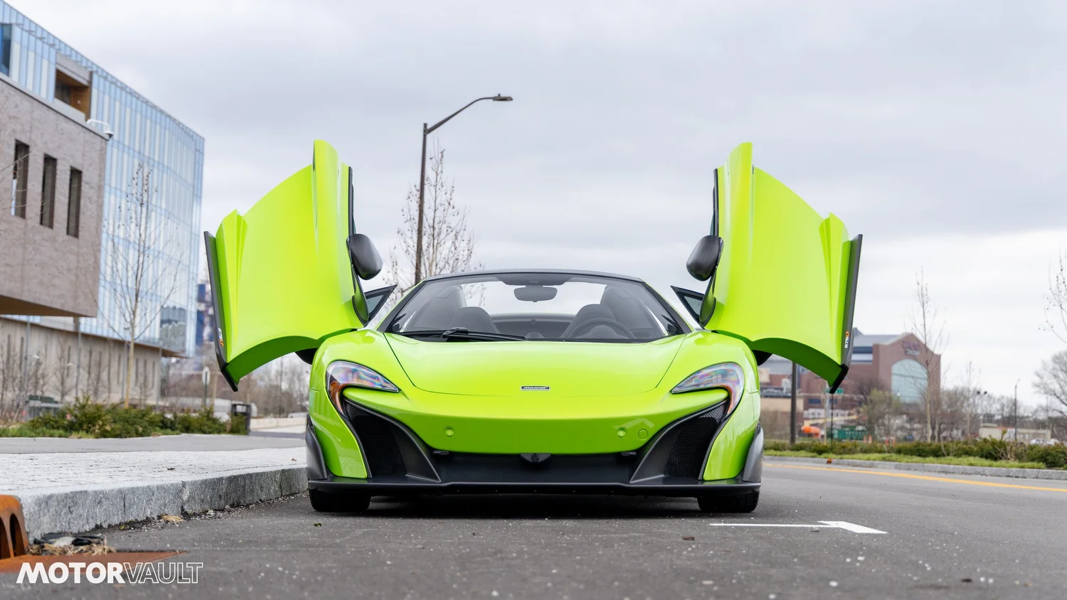 Used 2016 McLaren 675LT photo 33