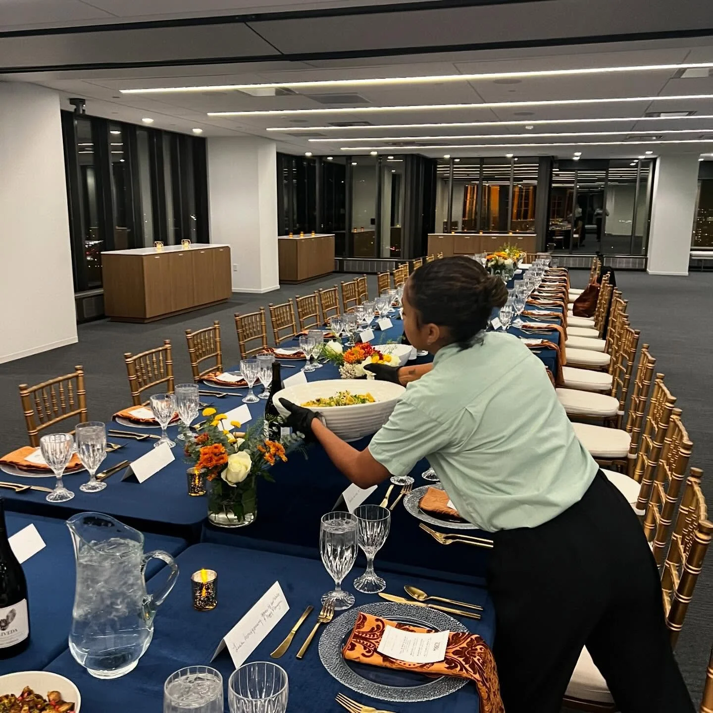 The season for giving is upon us, we had a blast helping these accomplished women celebrate over a seasonal crafter dinner at Taft Law. 

#rootsforthesoul #seasonalfood #fallfavorites #fallfoods #autumn #roastedvegetables #buratta #rosemarychicken #o