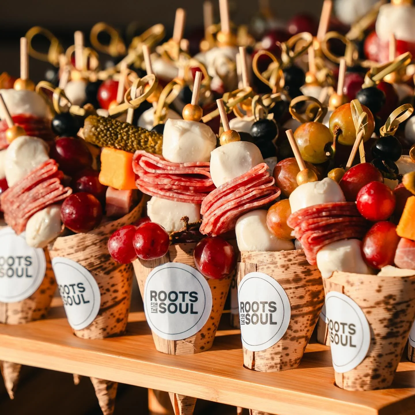 Handheld goodies for a beautiful event celebrating inclusivity and love by @lululemon back in June 🌈 

📸 @profeshie 

#rootsforthesoul #handheldcatering #charcuteriecones #crudites #entertainingfood #realfoodforrealpeople #mncatering #minneapolisca