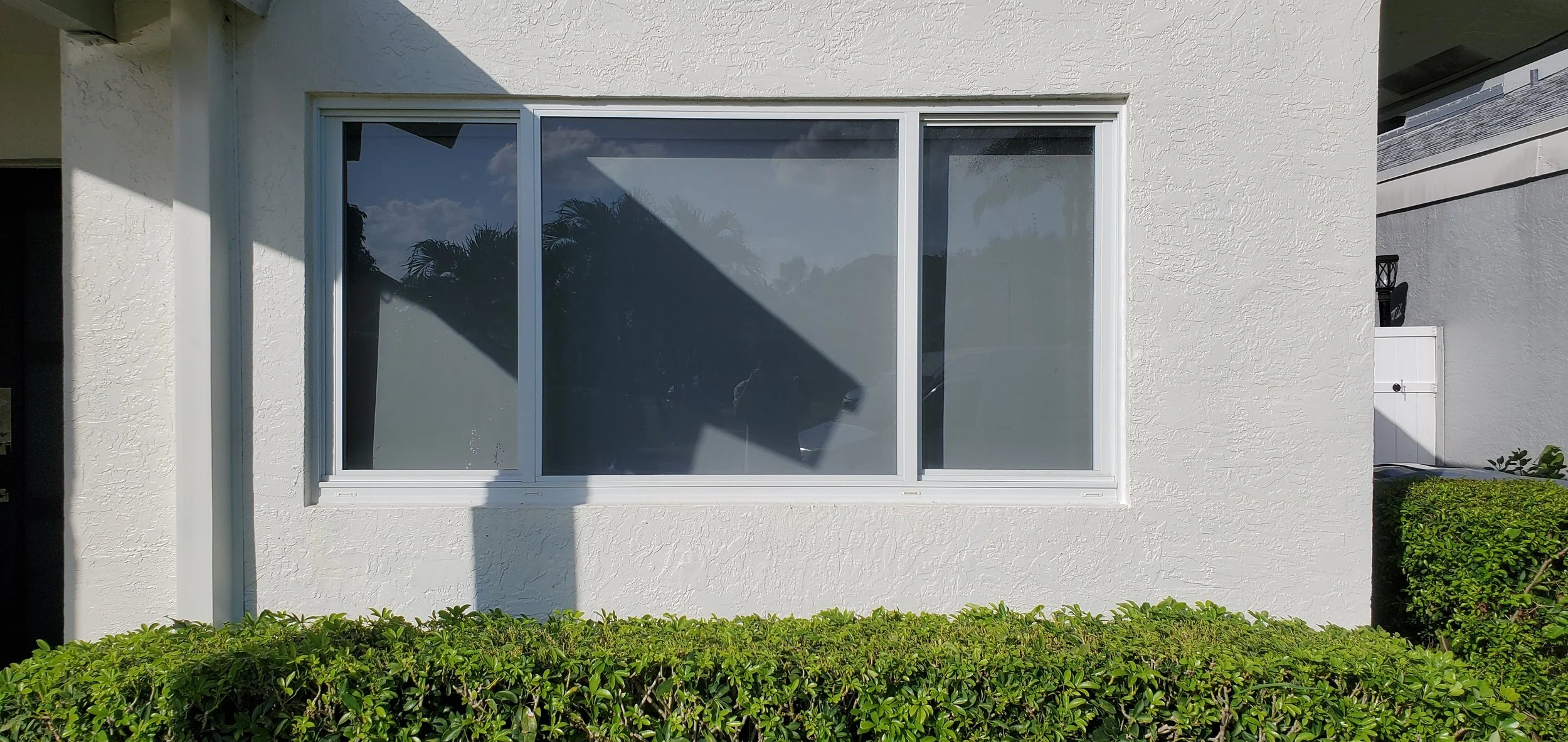 horizontal roller impact window