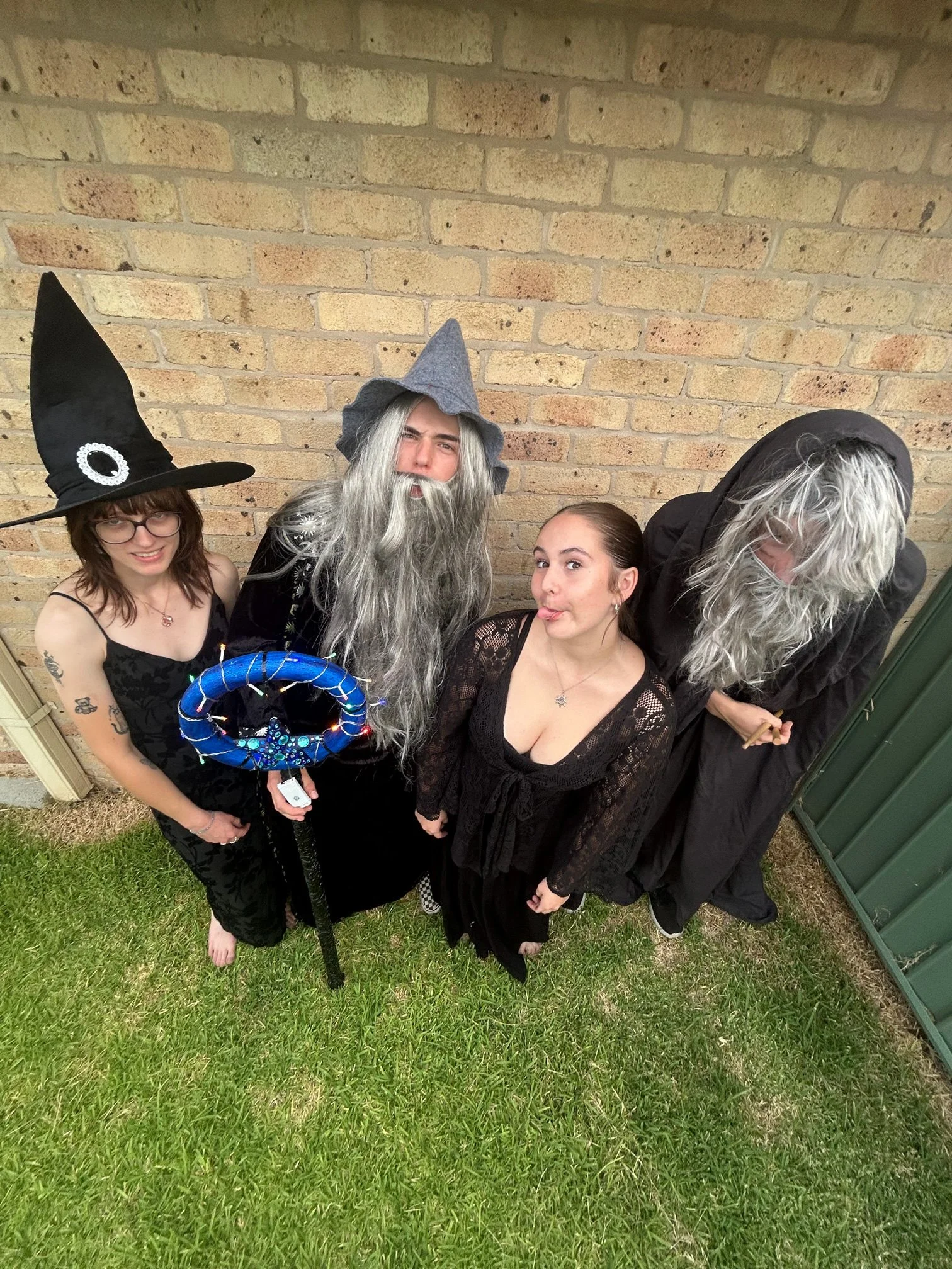 Izzy Maeve & the Wizards promo pic