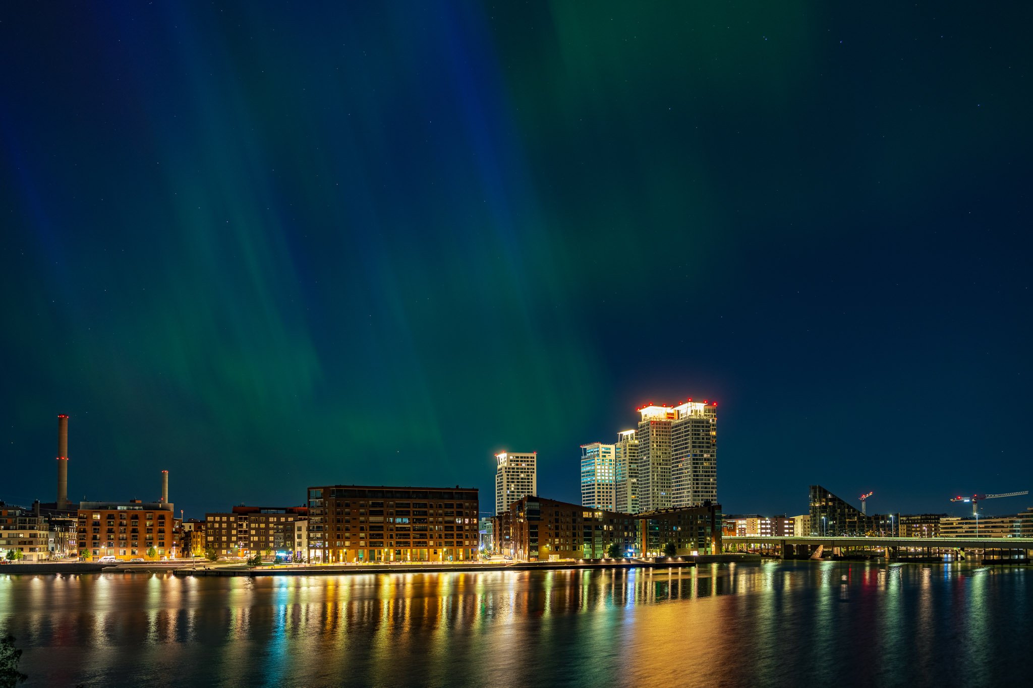 240813_klo0121_Kalasatama_Revontulet_01.jpg