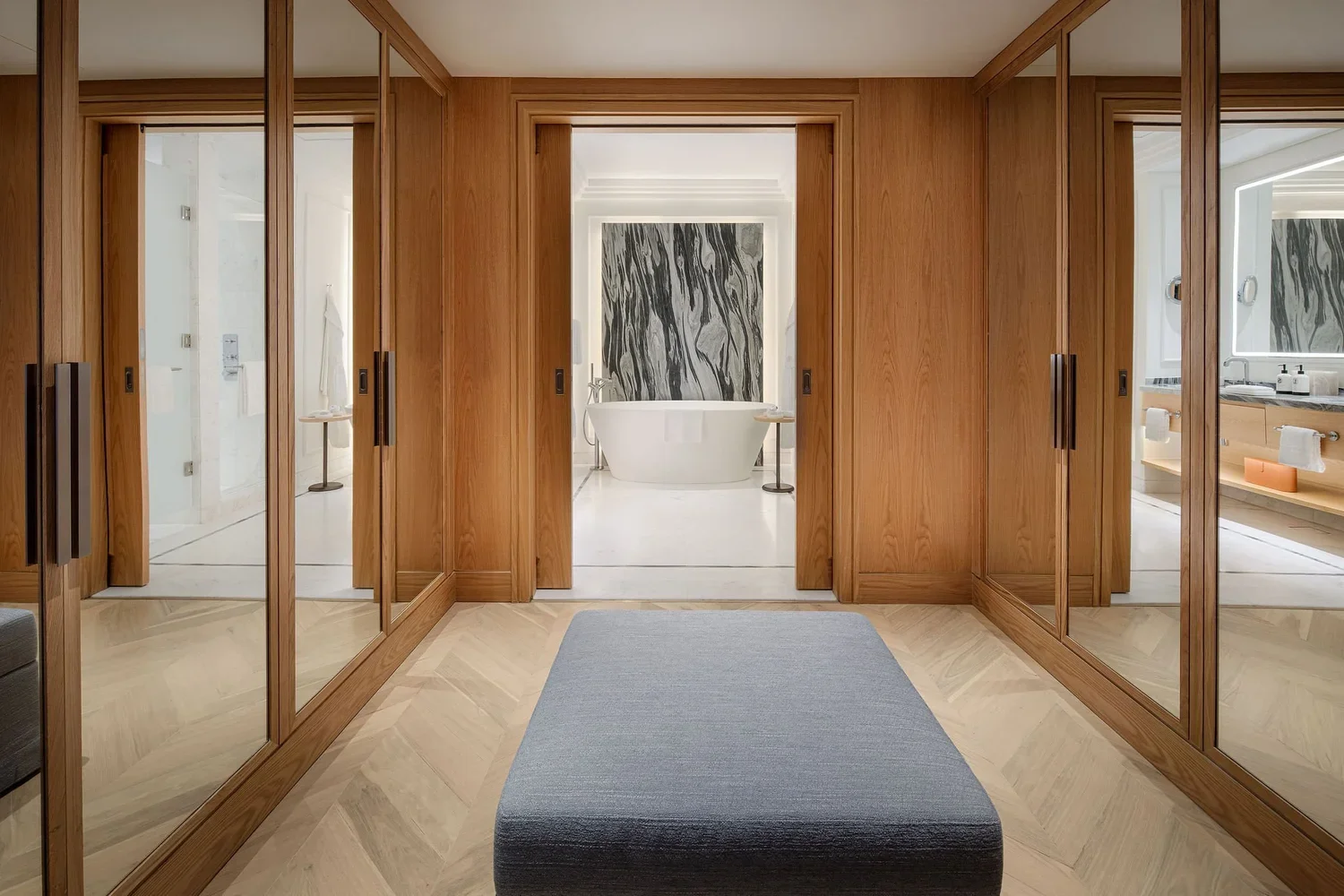 Four-Seasons-Pearl-Qatar-Interior-Hospitality-Architecture-26.webp