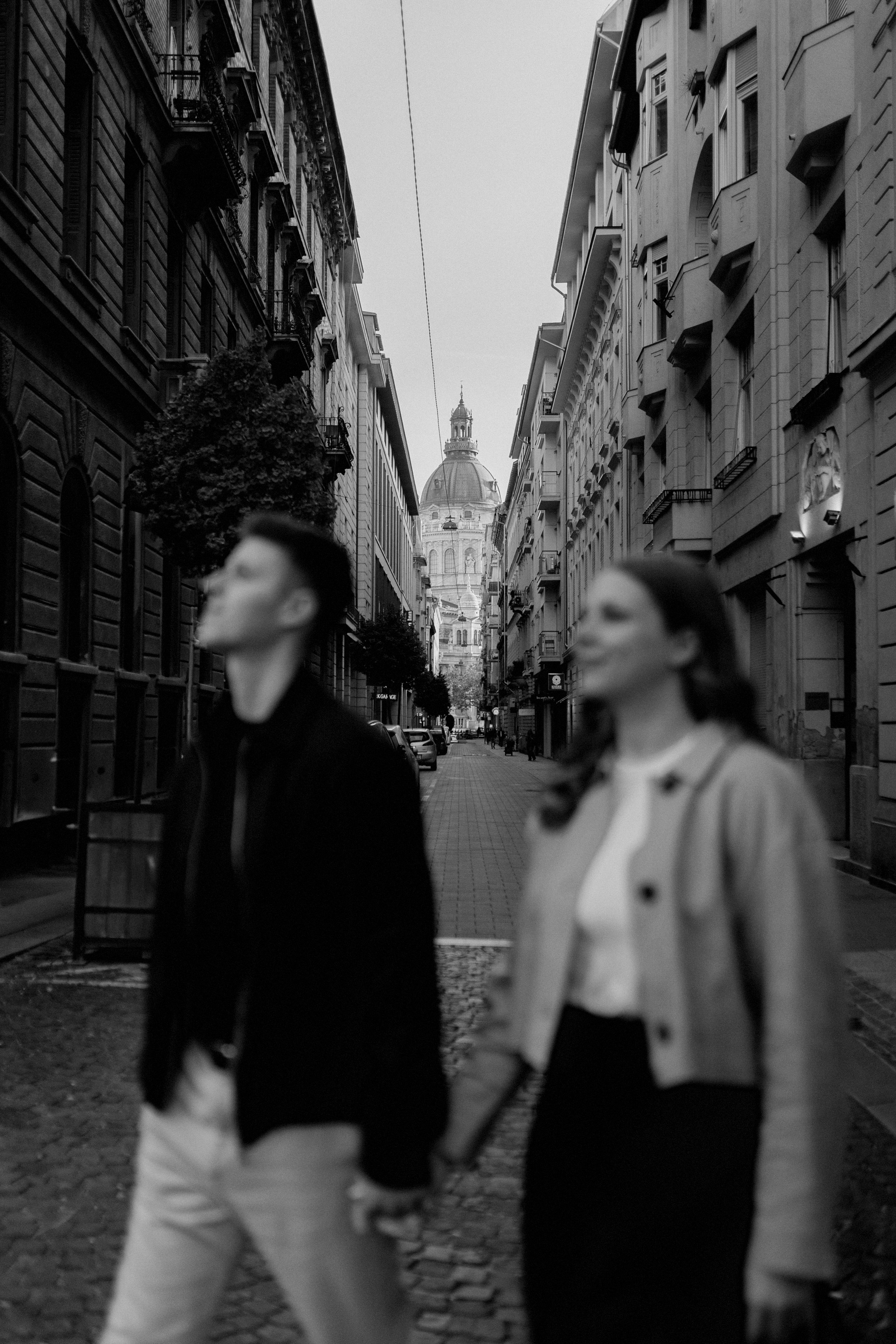 Zsani&Kristóf_jegyes_b&w-14.jpg