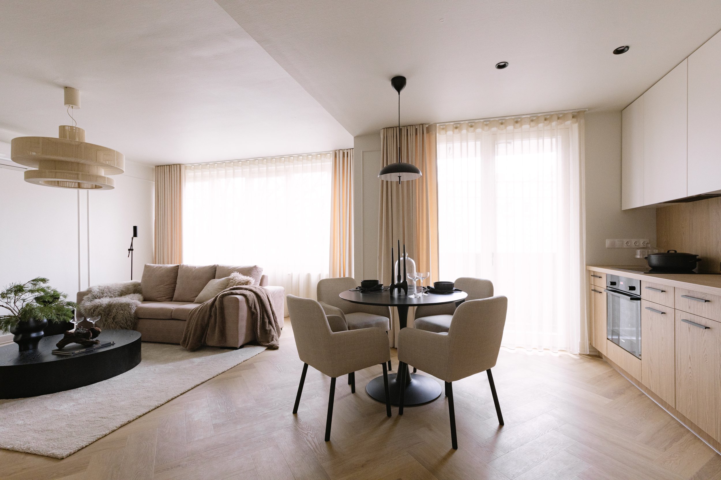 R6M24548-HDR.jpg