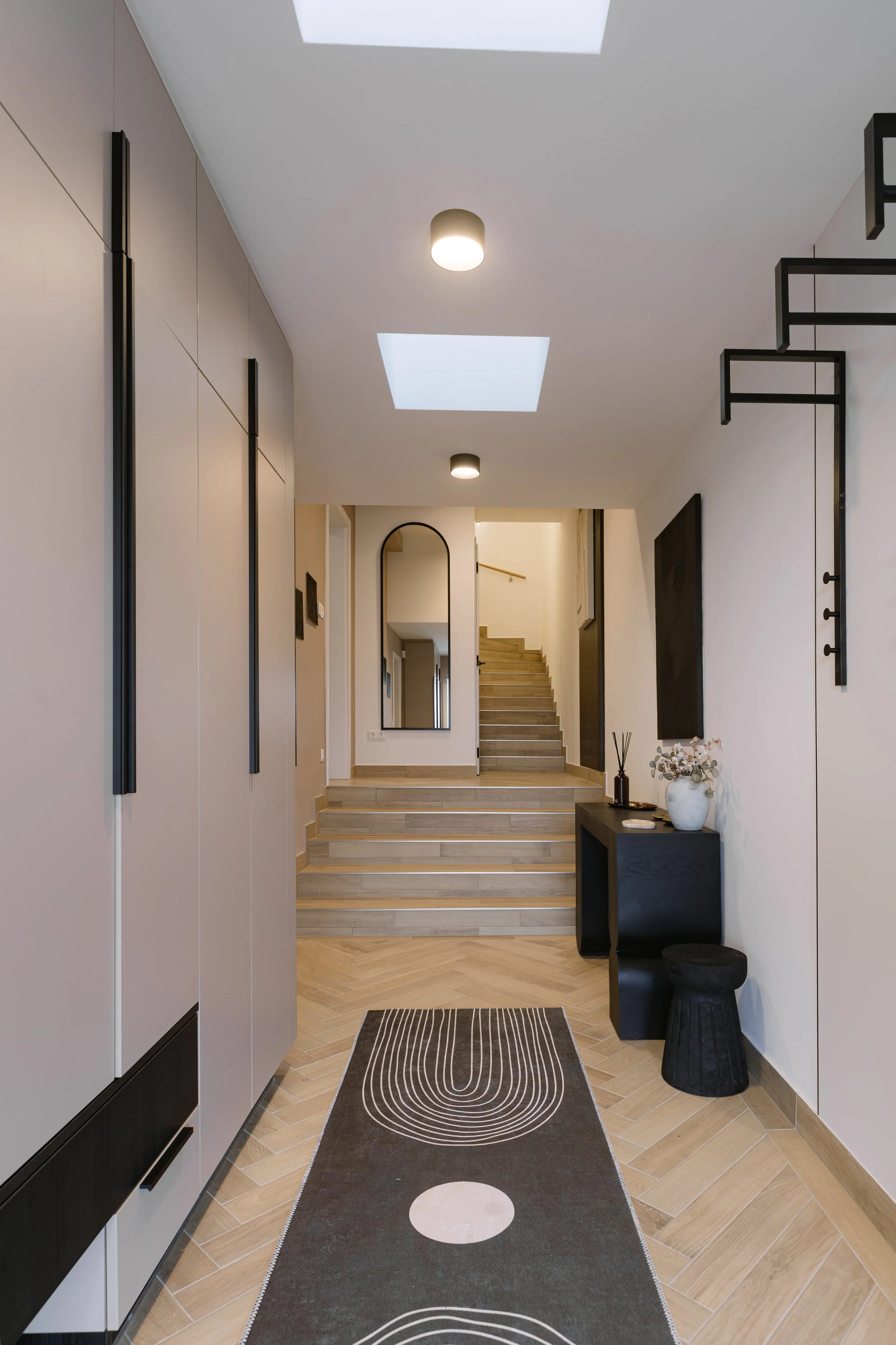 R6M27160-HDR.jpg