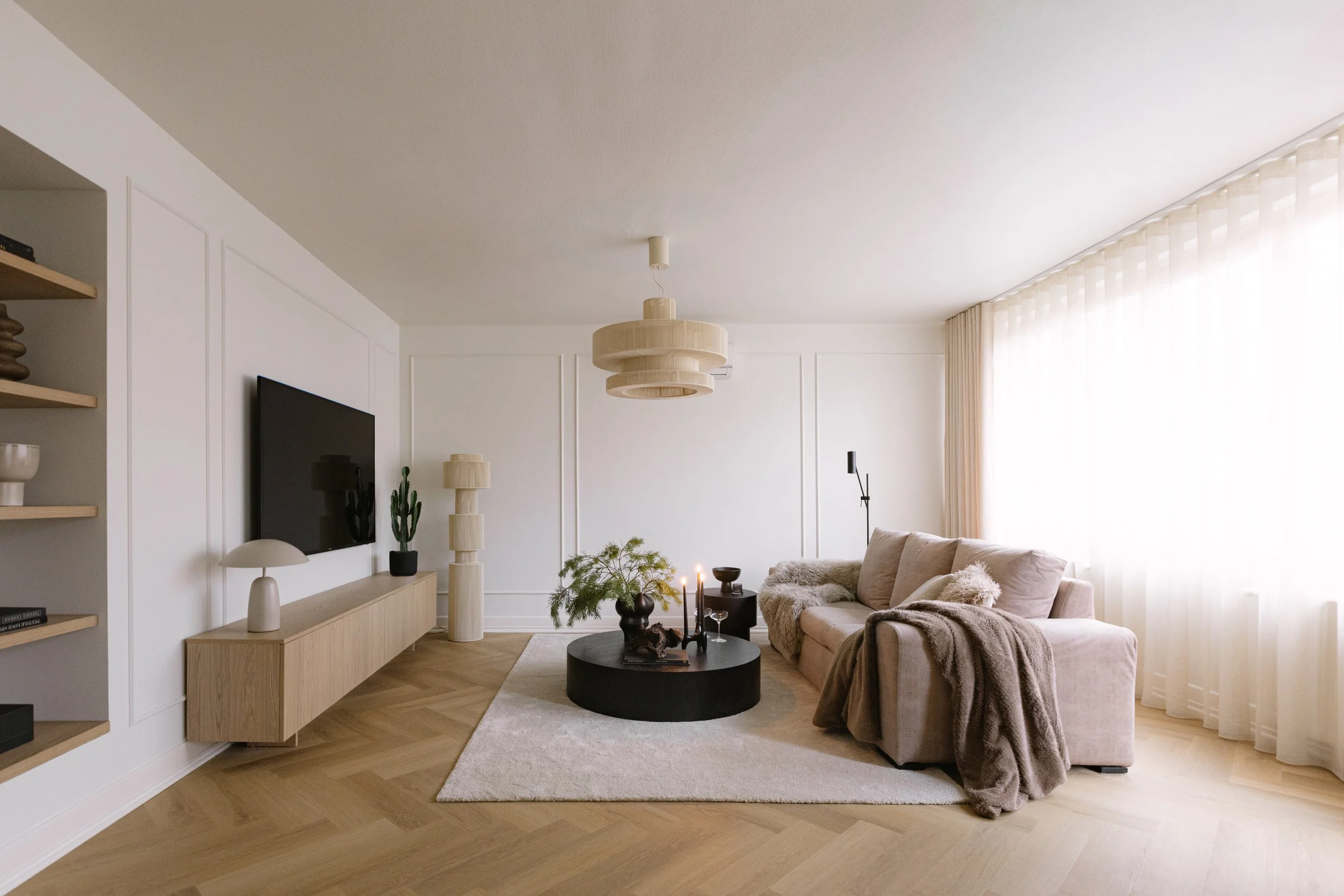 R6M24500-HDR.jpg
