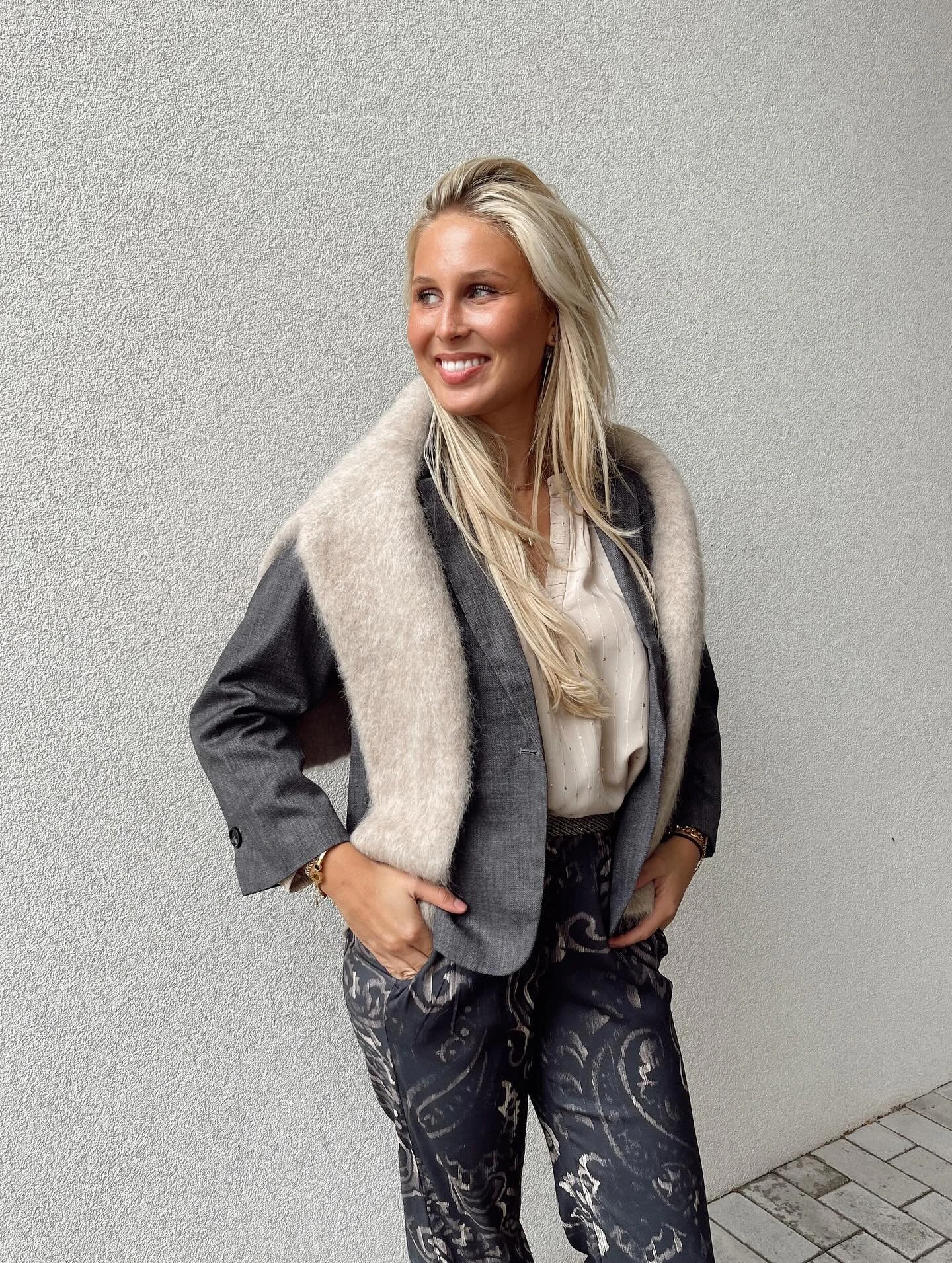 Casual fall chic 🍂🤍✨ #FW25 #Dominiqueenco