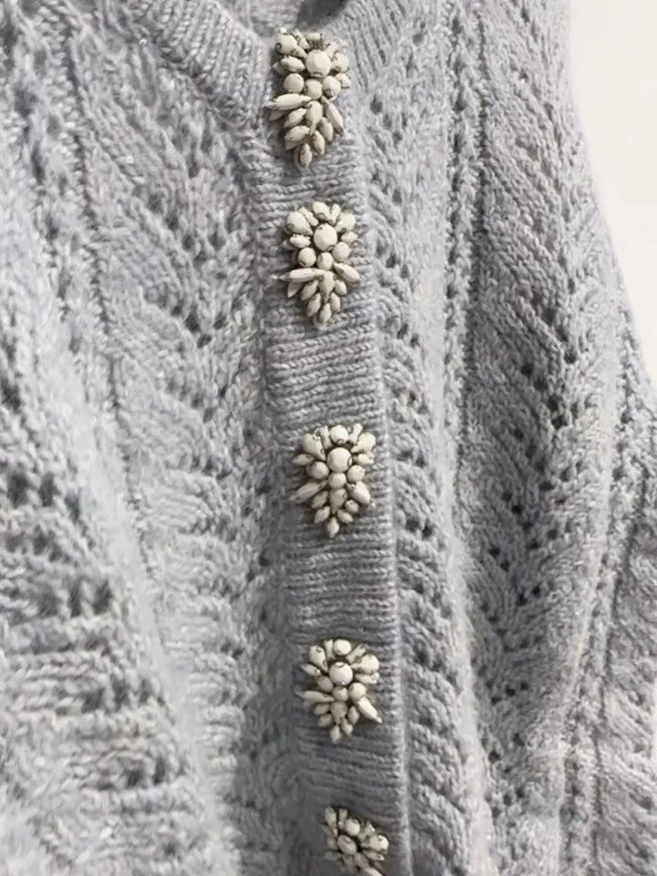 Warm knits are calling ~ autumn is falling 🩵 
#FW25 #Dominiqueenco