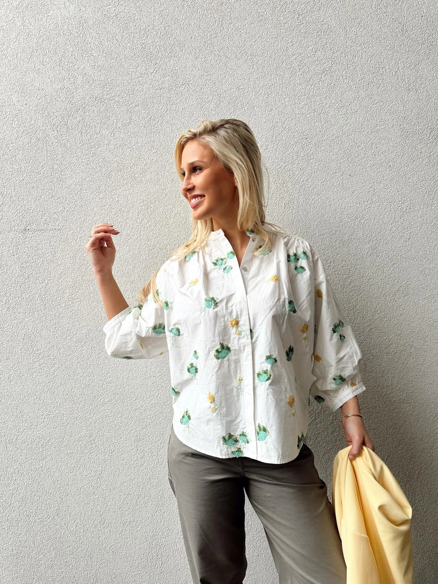 Sunshine era mood 💛☀️ #SS26 #Dominiqueenco