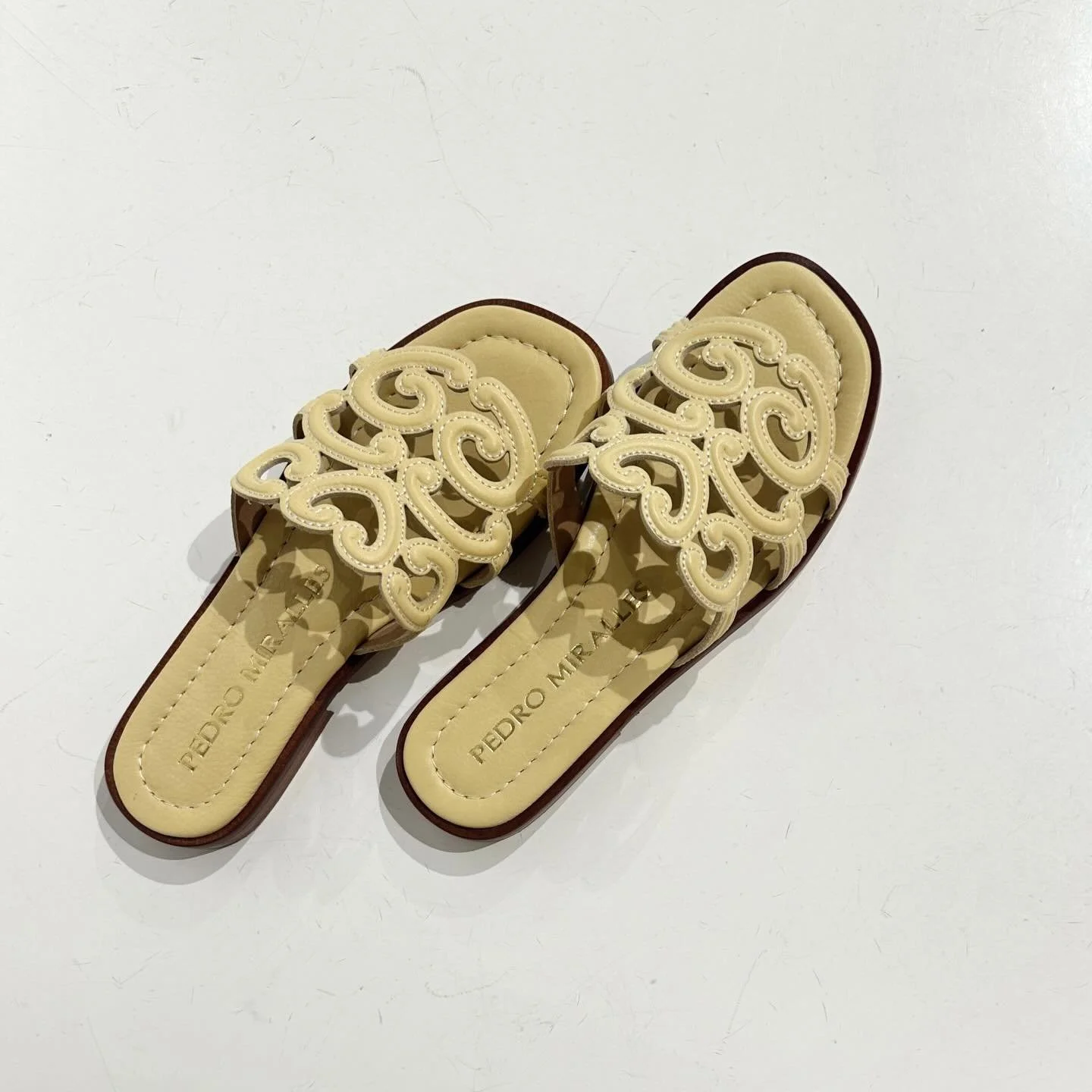 Some memories are best made in flipflops 💛 #SS26 #Dominiqueenco