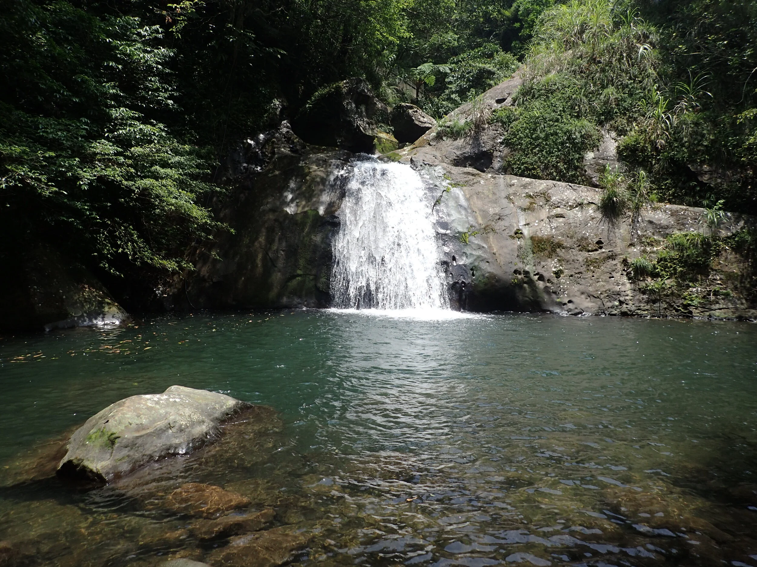 Pingxi Valley Sites: Lingjiao and Wanggu: Waterfalls and
