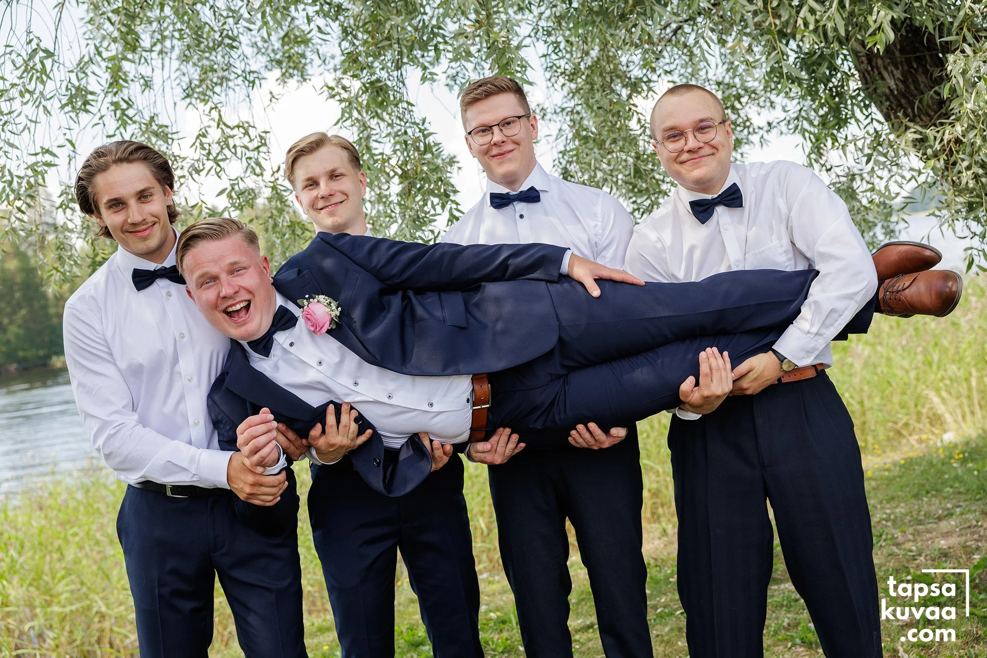 hääkuvaus-tapsakuvaa-blogi-2025 (11).jpg