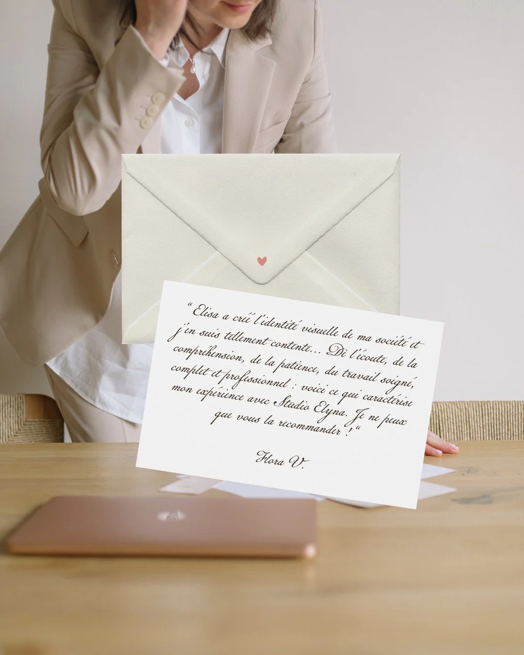 Quand Flora m'a contact&eacute;e pour cr&eacute;er l'identit&eacute; visuelle d'Inspir&eacute;a Vision, son cabinet de coaching, elle cherchait quelque chose qui refl&egrave;te vraiment son approche : &eacute;l&eacute;gante, structur&eacute;e, profon