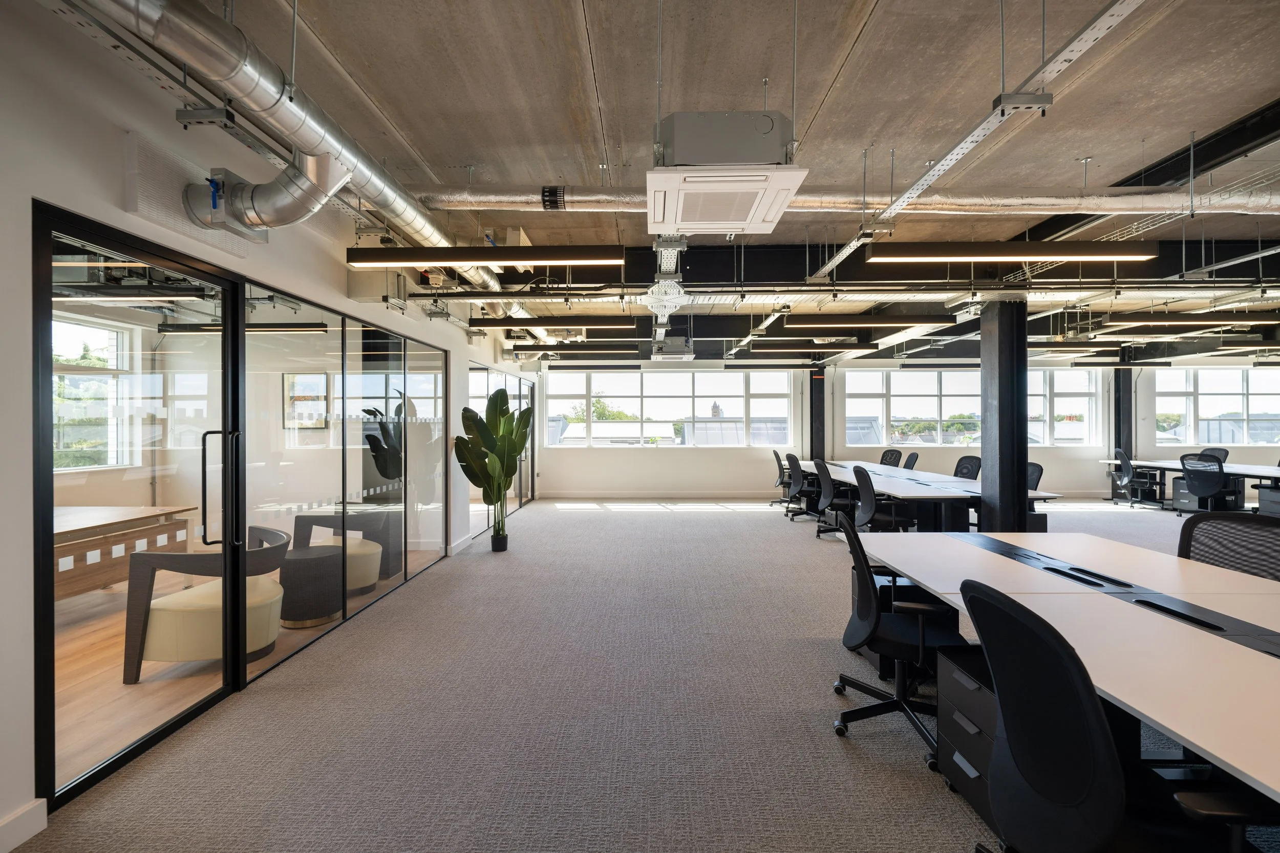 EALING_6994_I-BLOCK-OFFICE-END (1).jpg