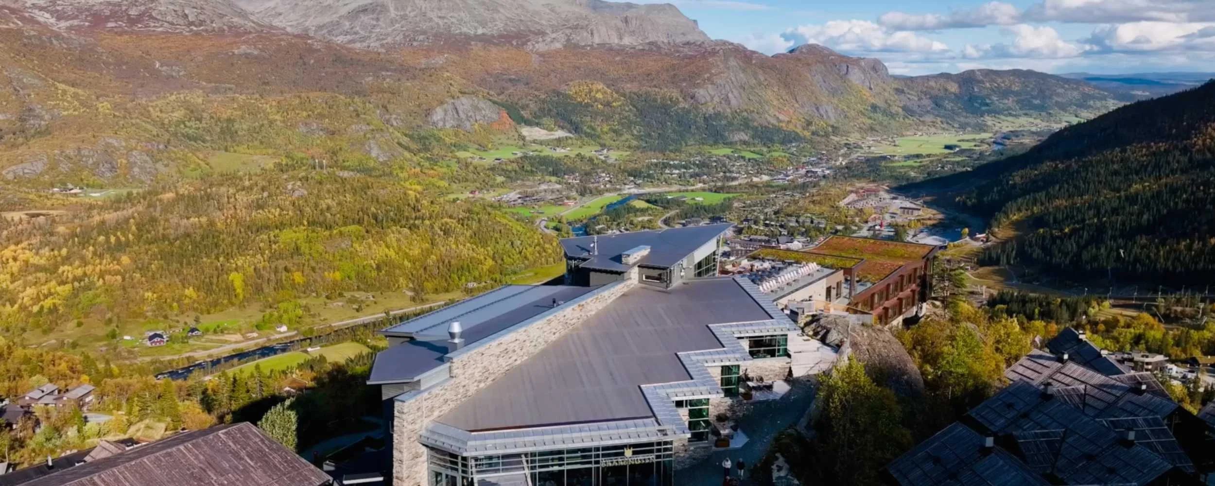 MIDLIFE NORWAY (2).jpg