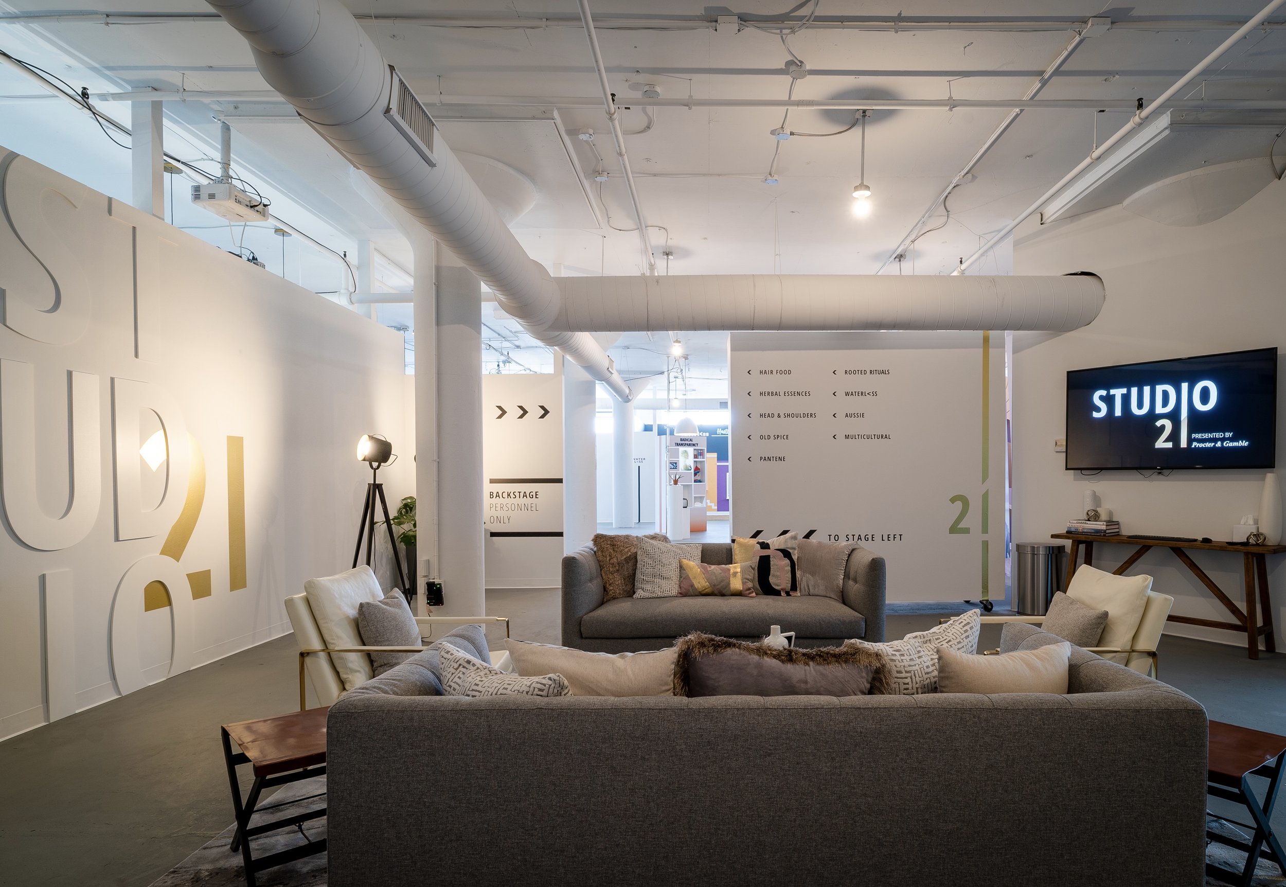 studio21 2.jpg
