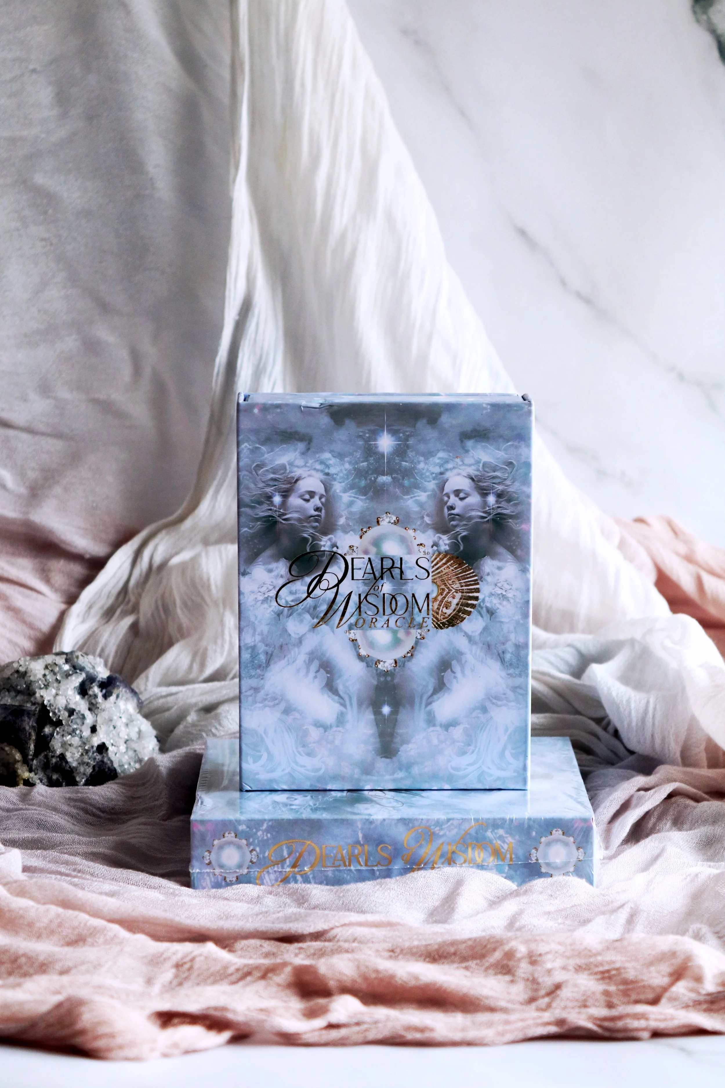 PEARLS OF WISDOM Oracle | Ocean Themed Deck, Levietate