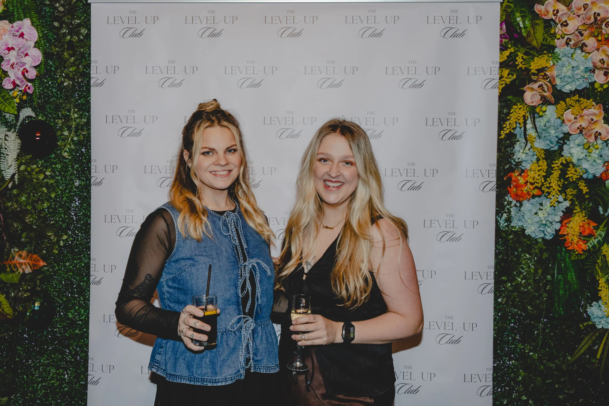 Level up Christmas 2025-23.jpg