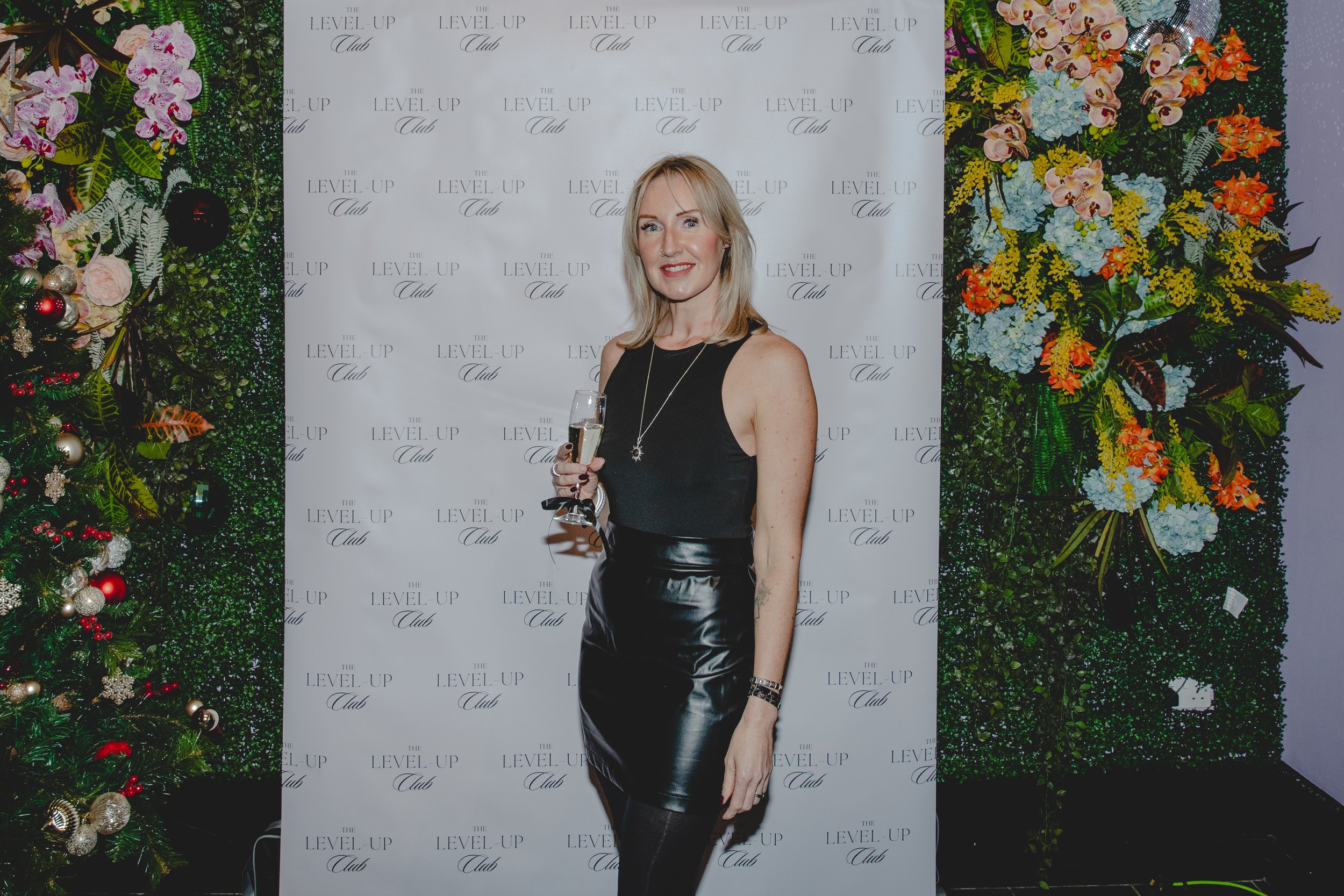 Level up Christmas 2025-35.jpg