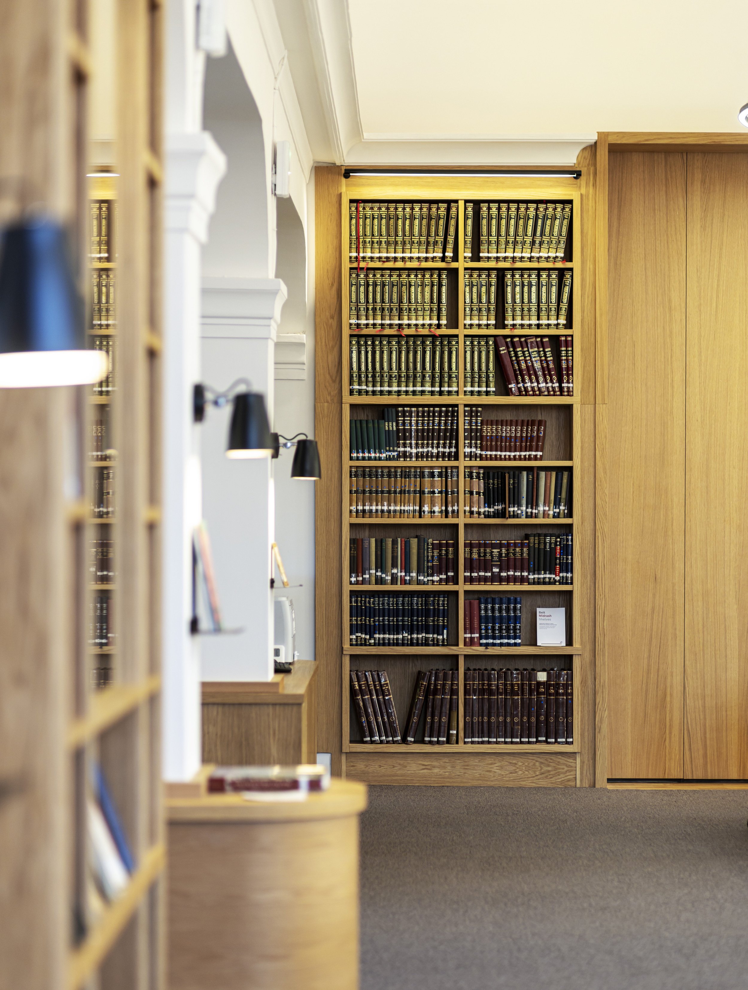 leo_baeck_bookcase_detail.jpg