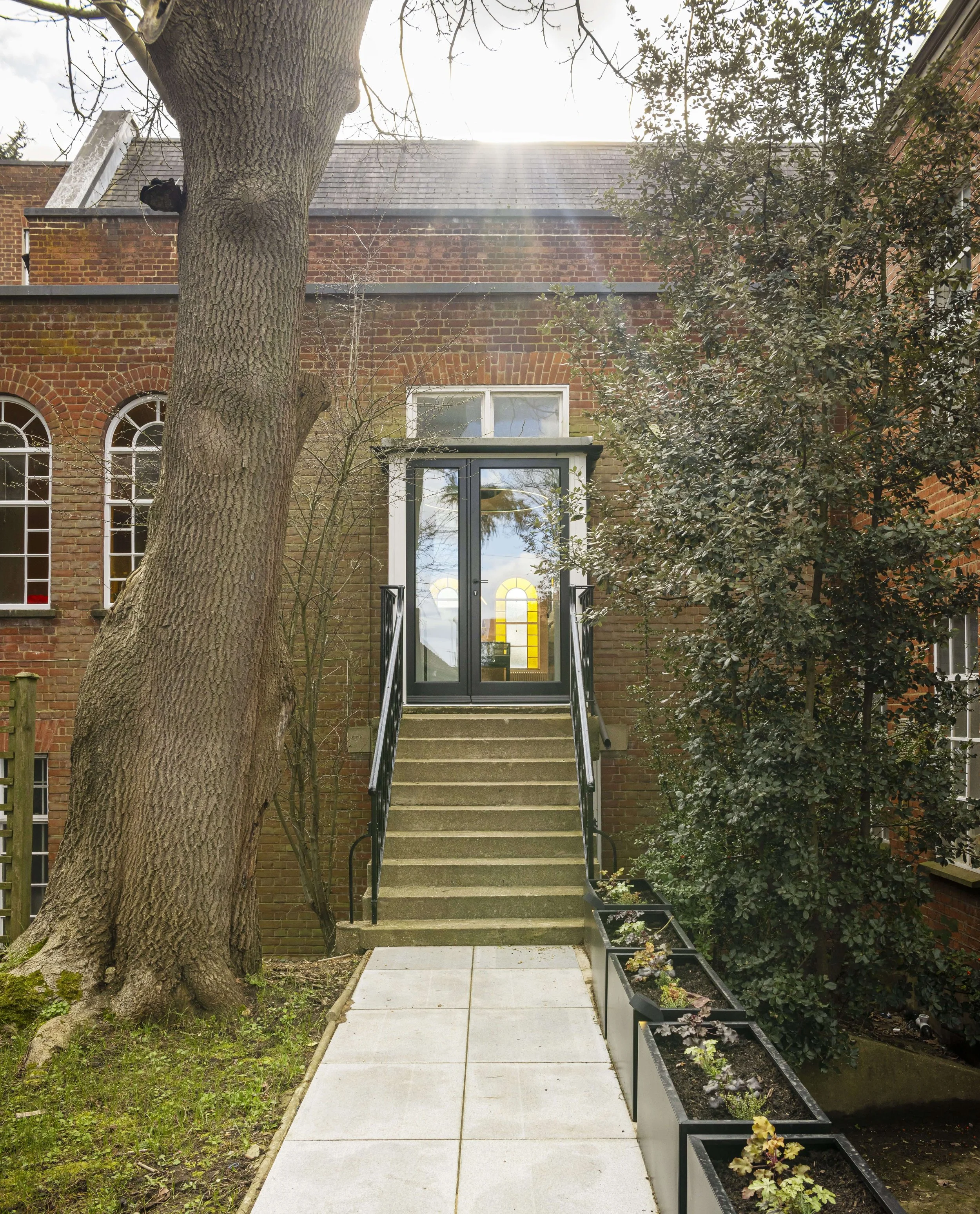 leo_baeck_external_entrance.jpg