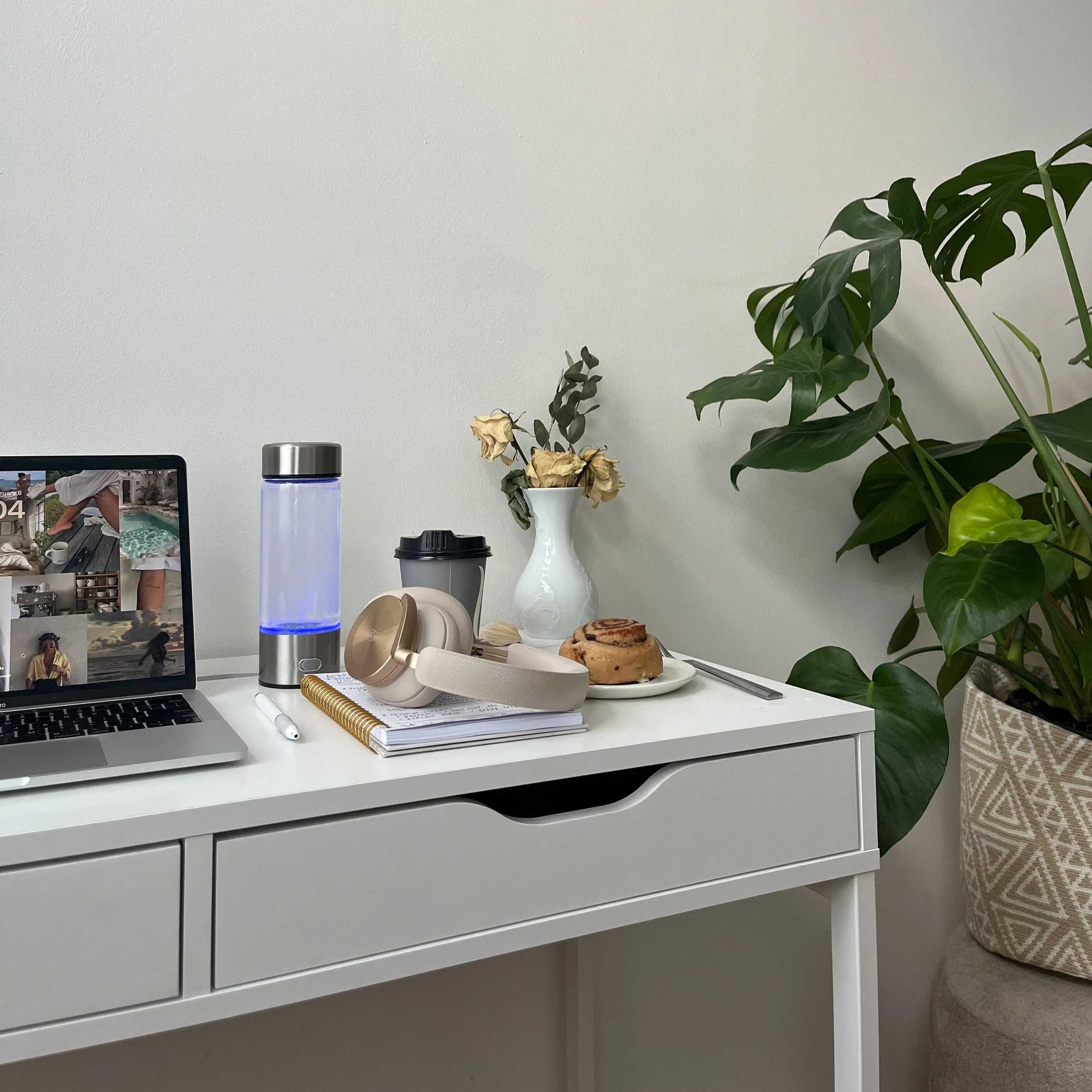 Episode 265 - 20 Life Lessons We Learned In Our 20’s