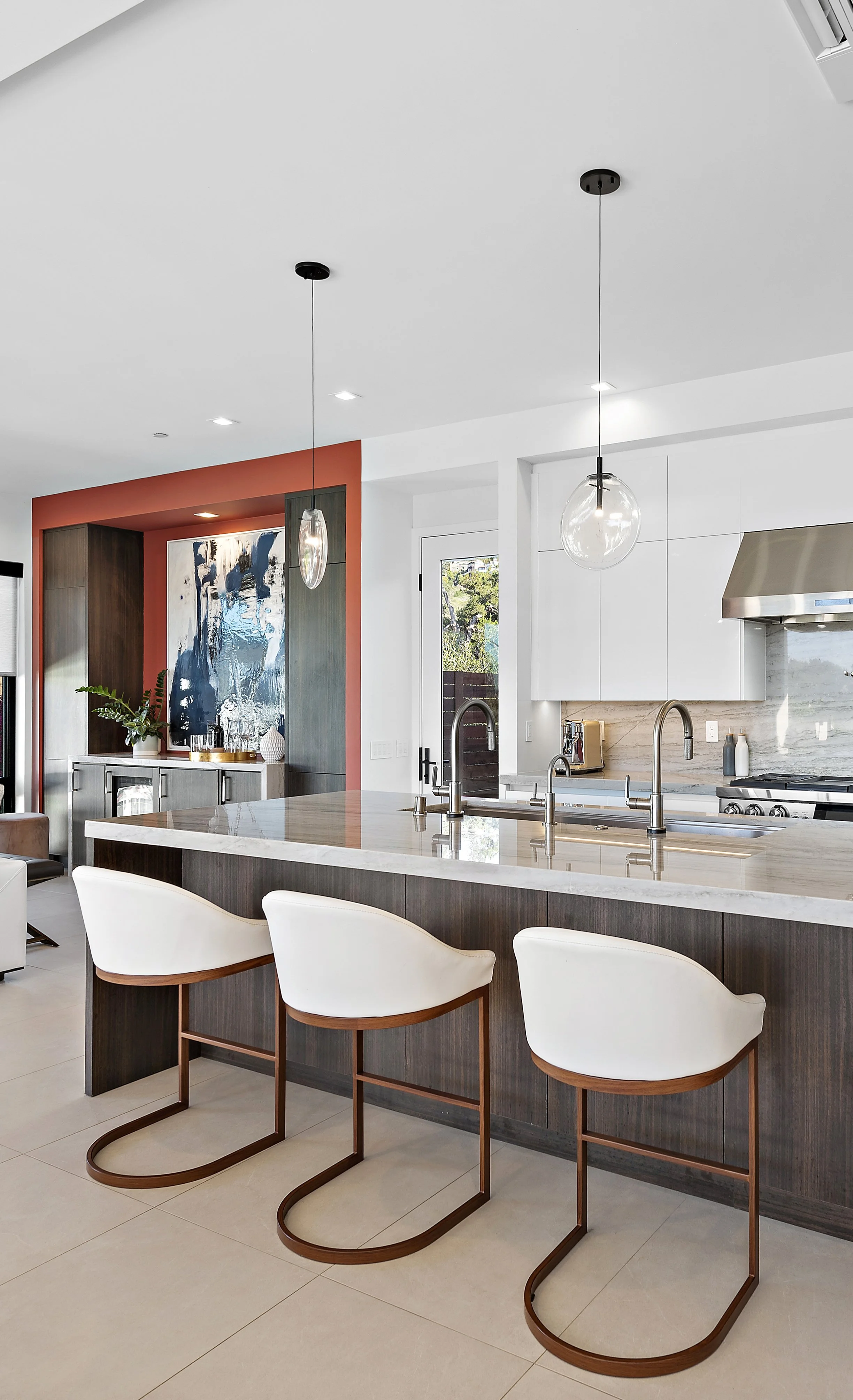 MC -dining room .jpeg