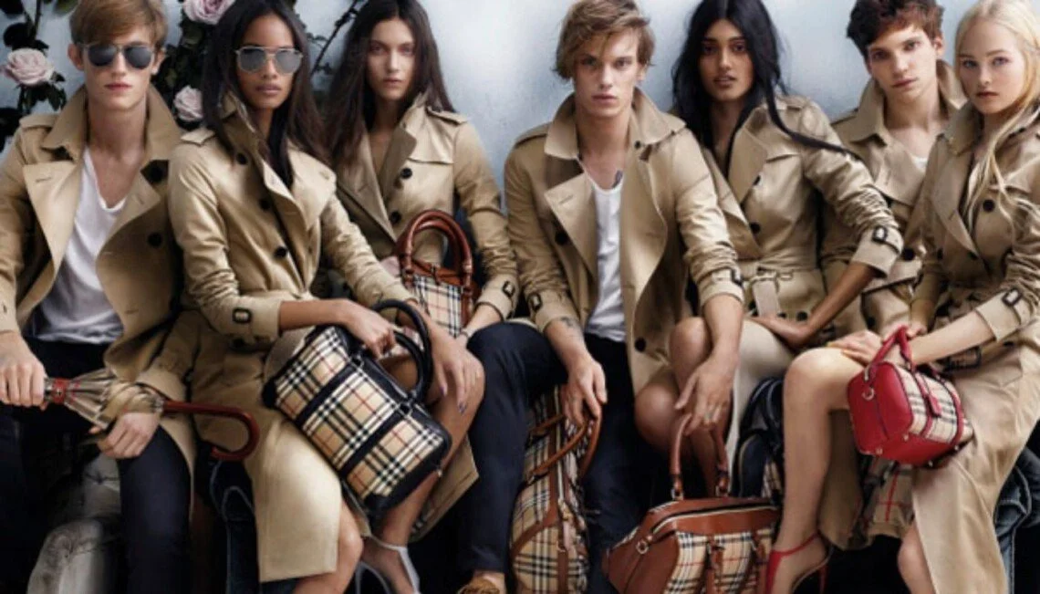 Autunno in style, “il trench”.