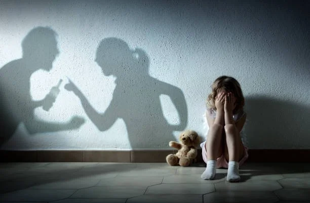 The Roles We Play in Dysfunctional Families - How the Quiet One, the Funny One, and the Favourite Survive Complex Trauma 