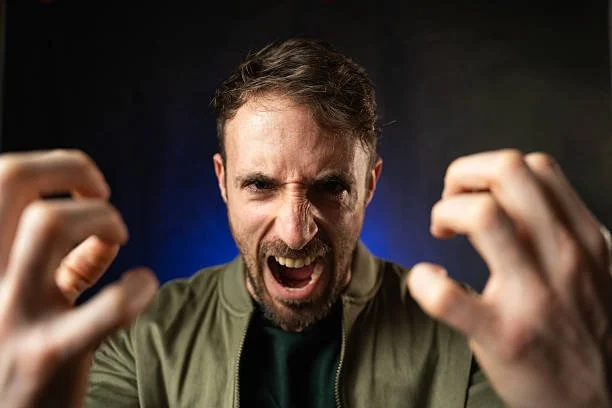 When “I'm Sorry” Never Comes: 20 Deflection Tactics Narcissists Use and How Complex Trauma Keeps Us Trapped