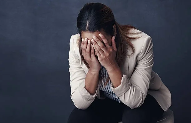 The Hidden Reason You Keep Choosing the Wrong People: How Complex Trauma Hijacks Your Need to Belong