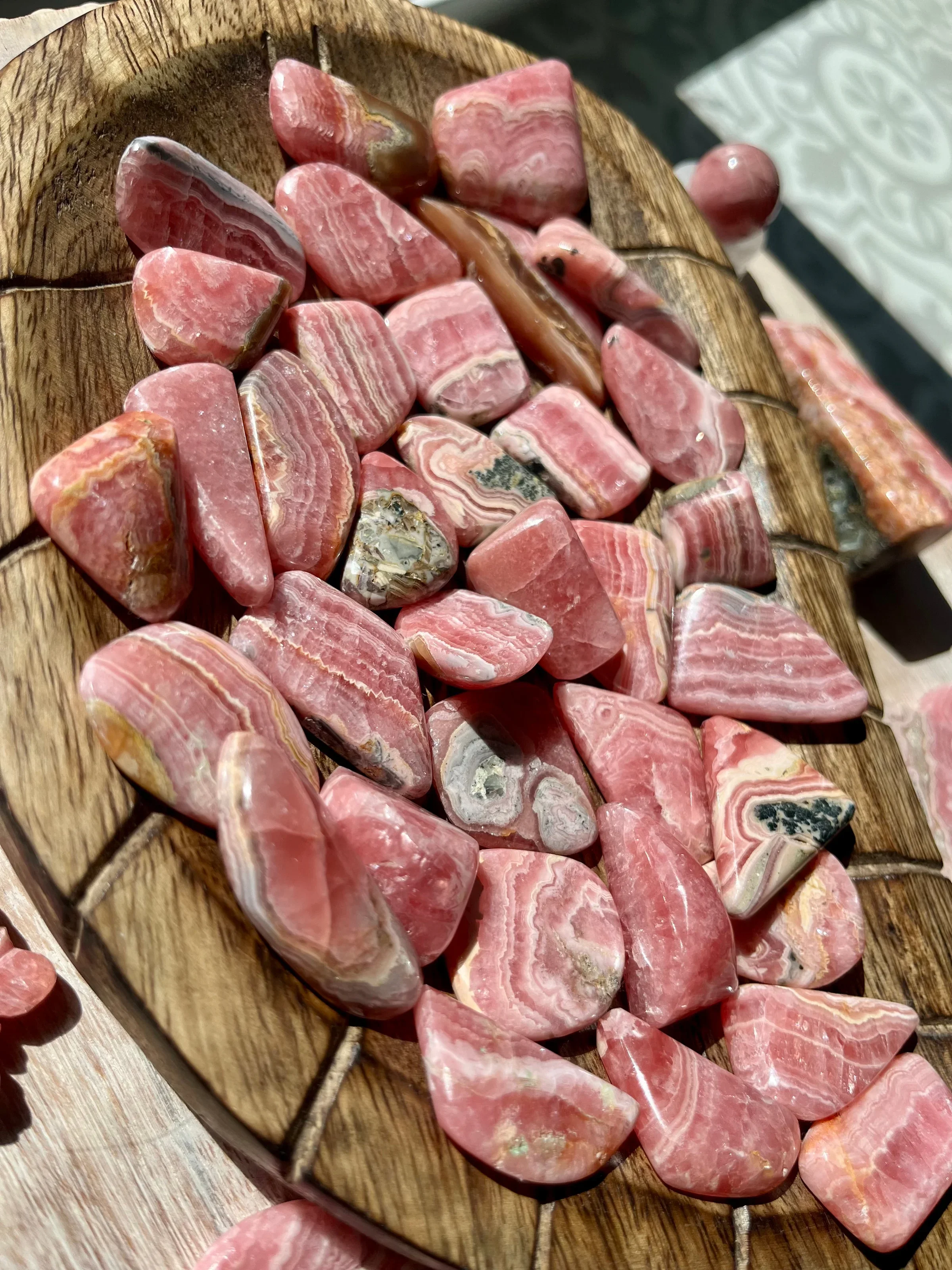 rhodichrosite tumble 2.webp