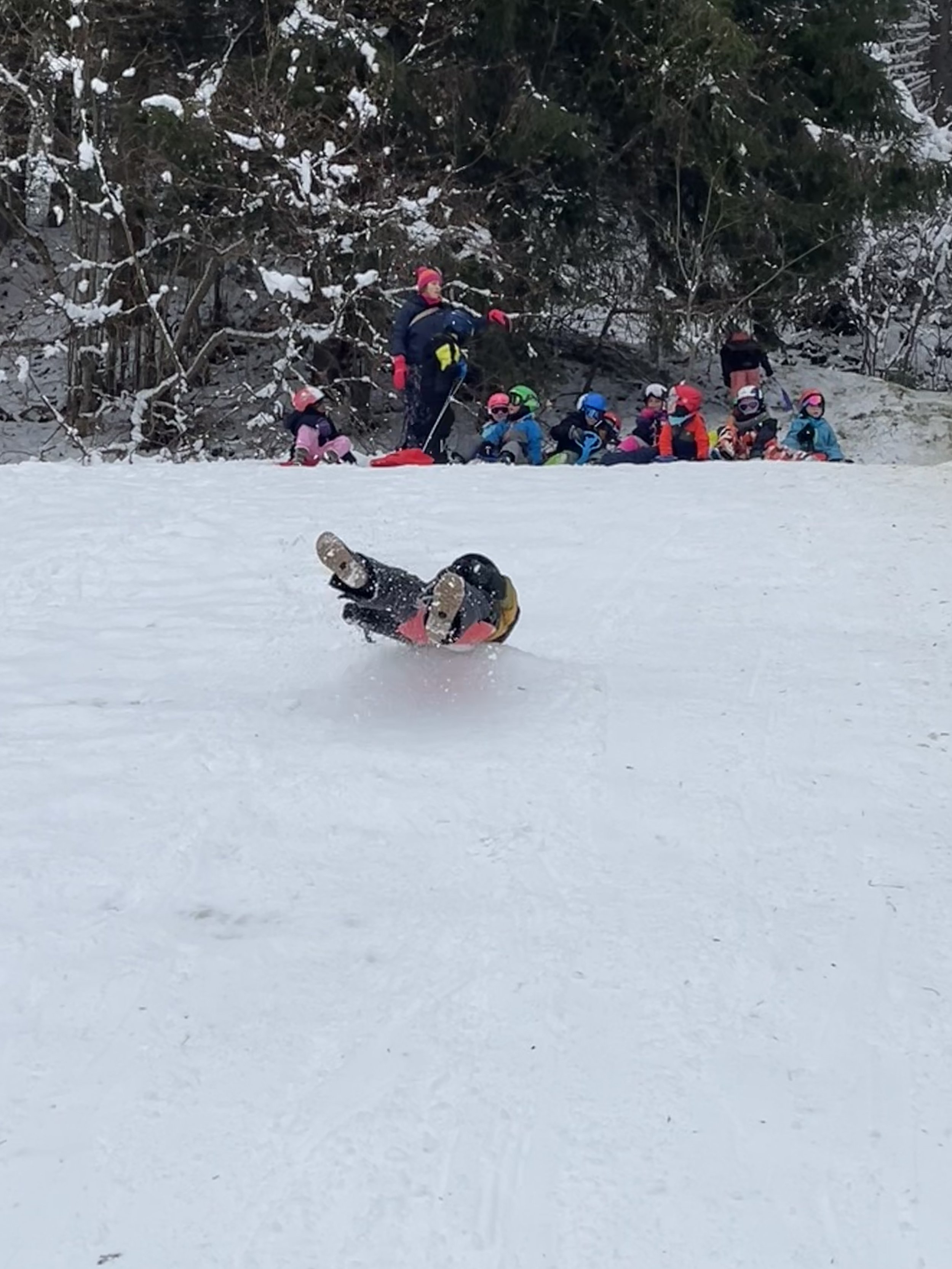 Kinder Schlitten Rutschteller blau zum Rodeln im Schnee