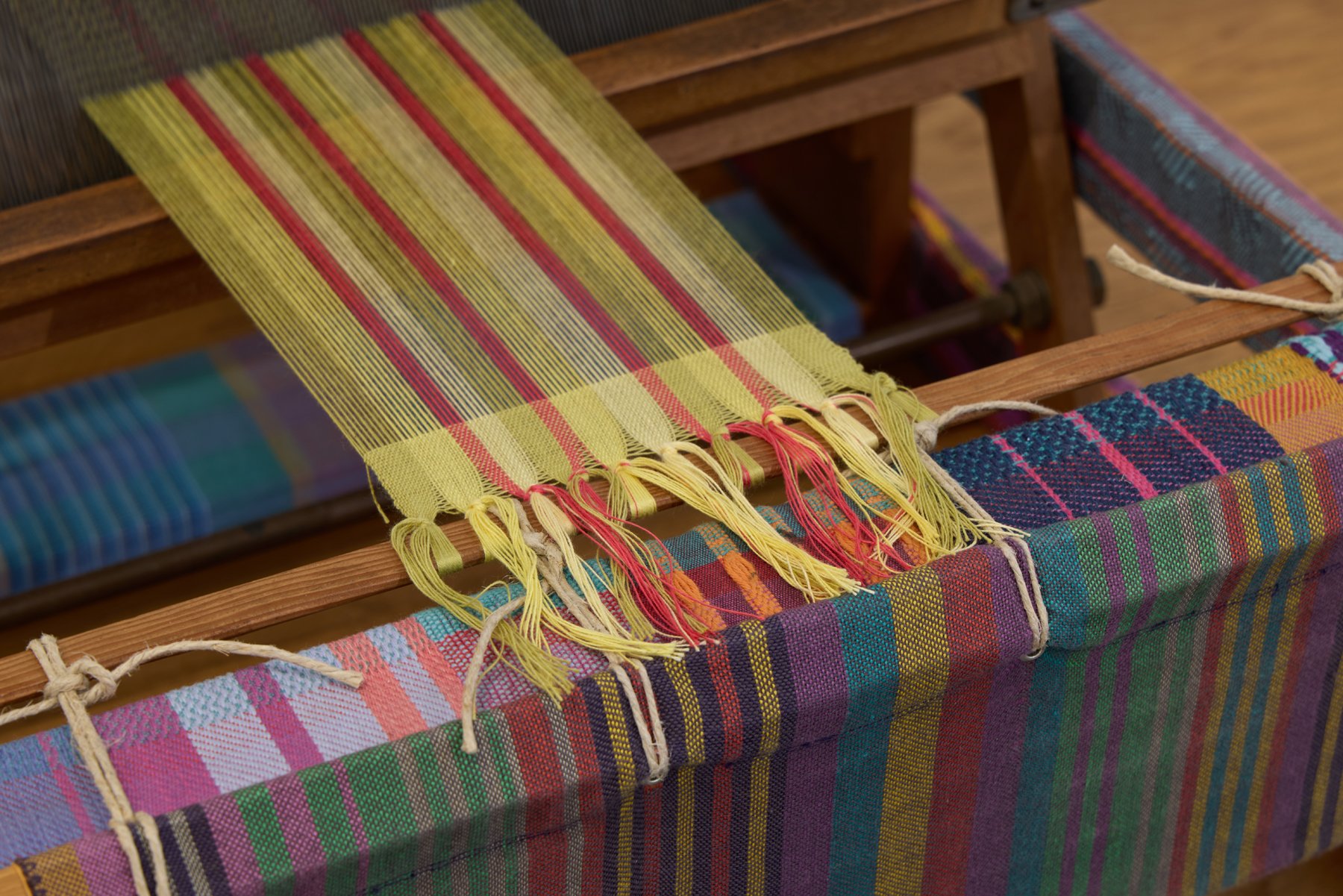 Thread the Loom. Installation view, Ikon Gallery (2025), Birmingham. Image courtesy Ikon. Photo by David Rowan.