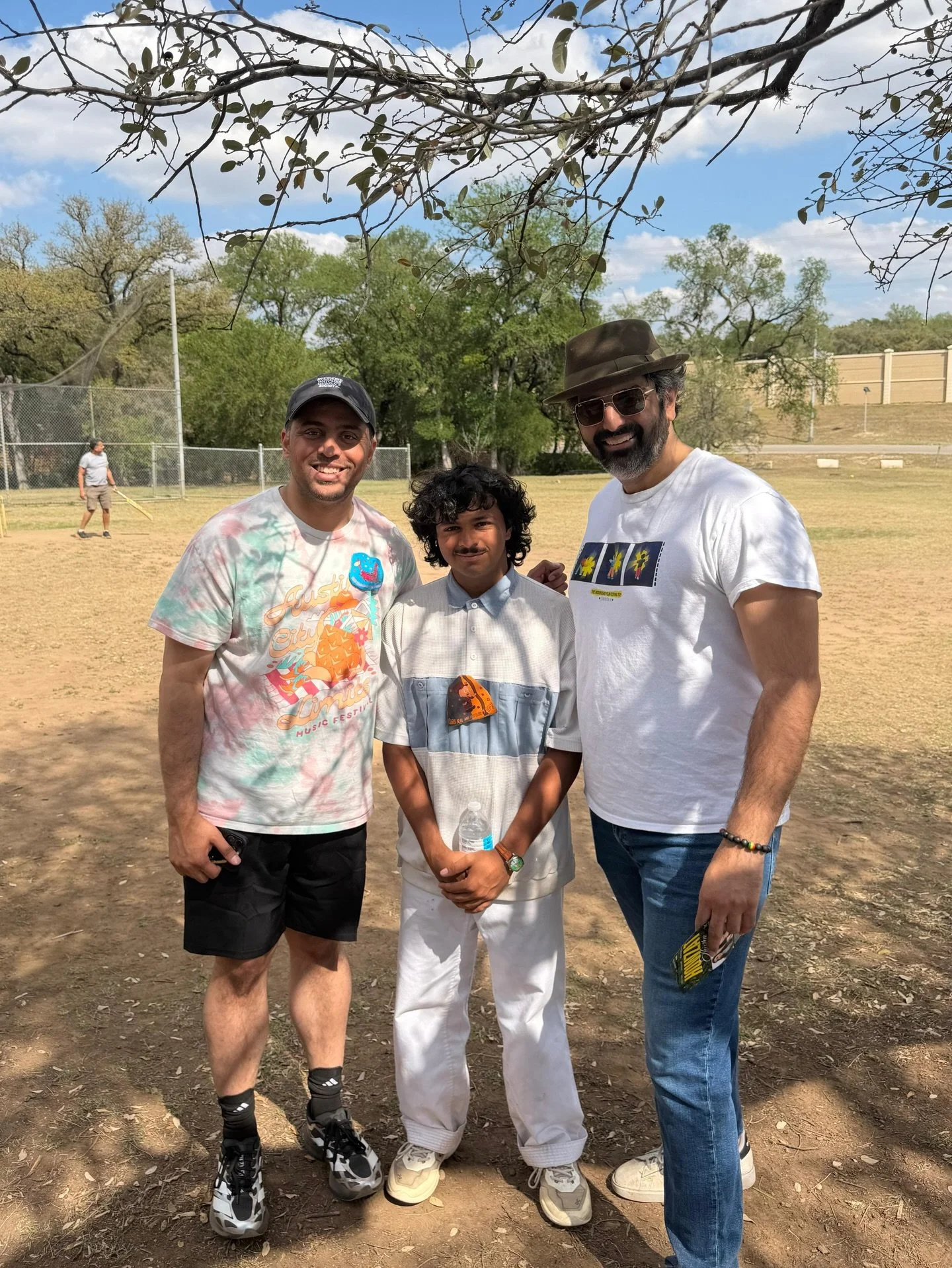 Team Howzat spent our Sunday afternoon at a cricket game in Austin, organized by @zain.huss.ain who has played a pivotal role in Austin in bringing cricket to new communities! 🏏🤠

🗳️The event also doubled as a re-election fundraiser for Austin Cit