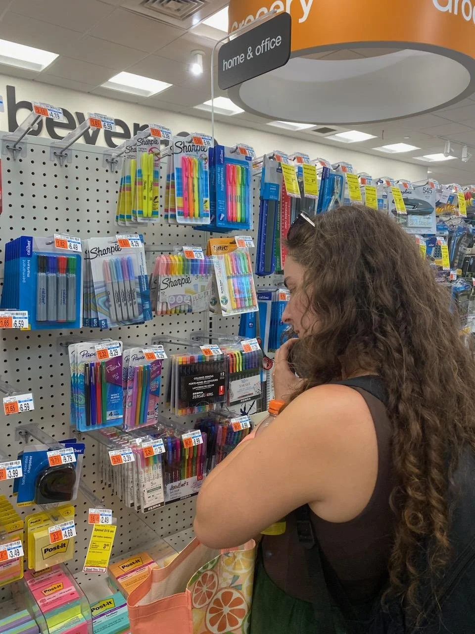 Trying to figure out which pens are blue but also won't bleed through the page