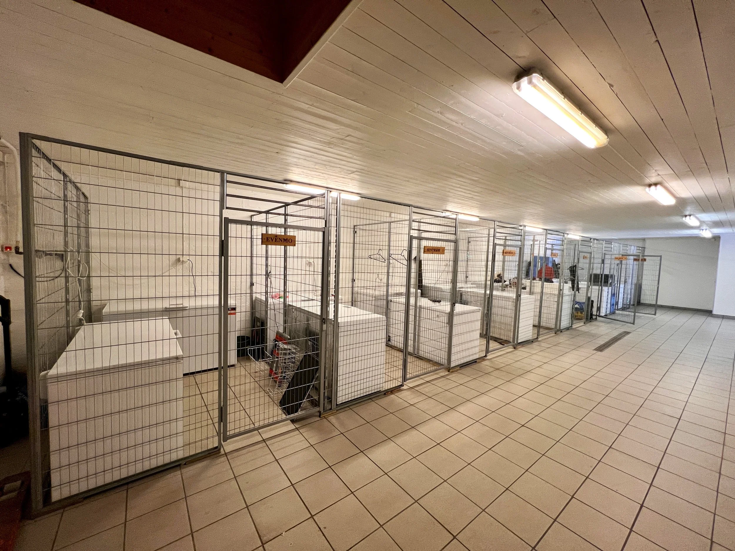 Servicehaus Gefriertruhen .JPG