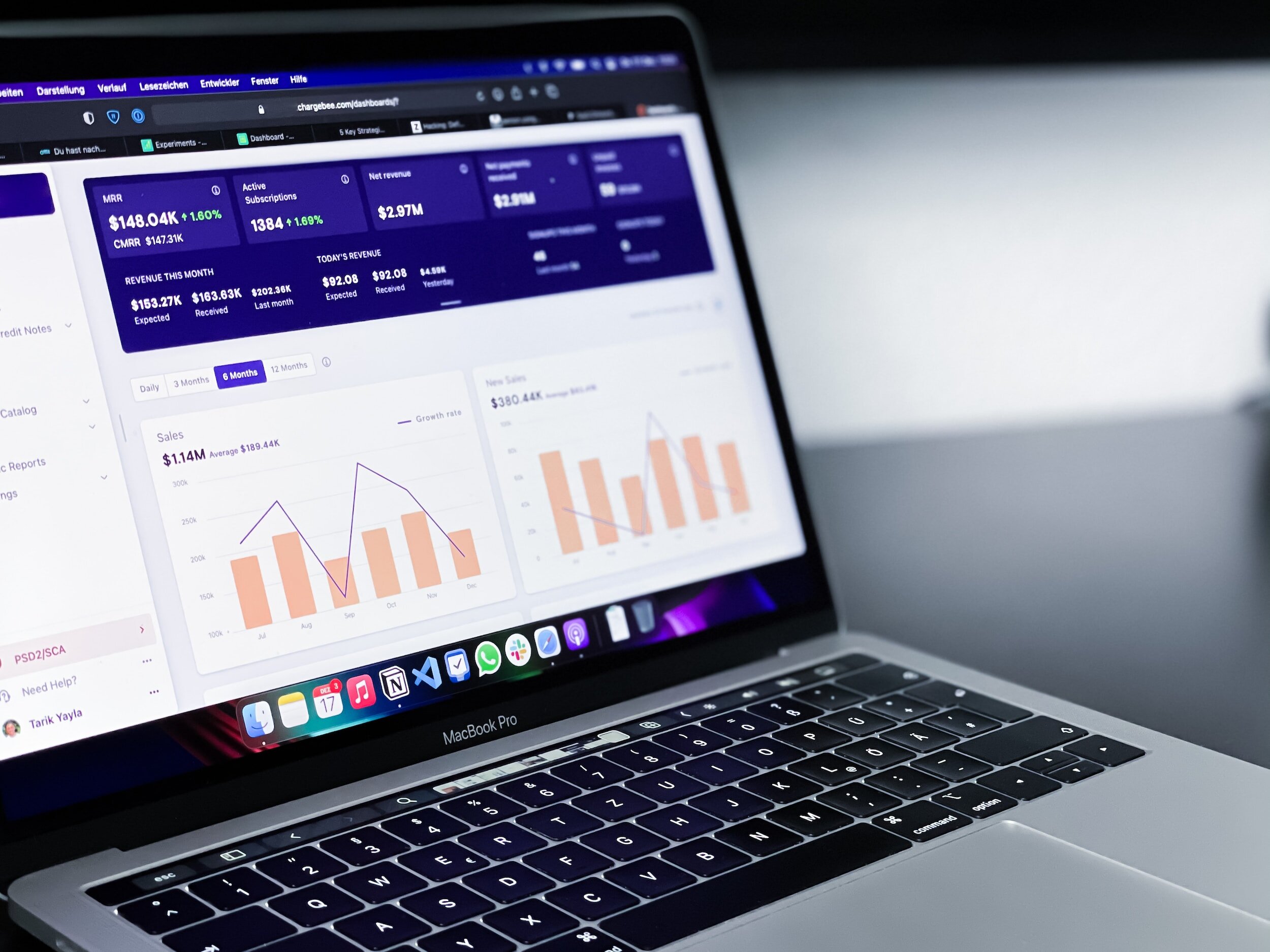 The Art of Data Analytics for Professional Services Firms - A How-To Guide