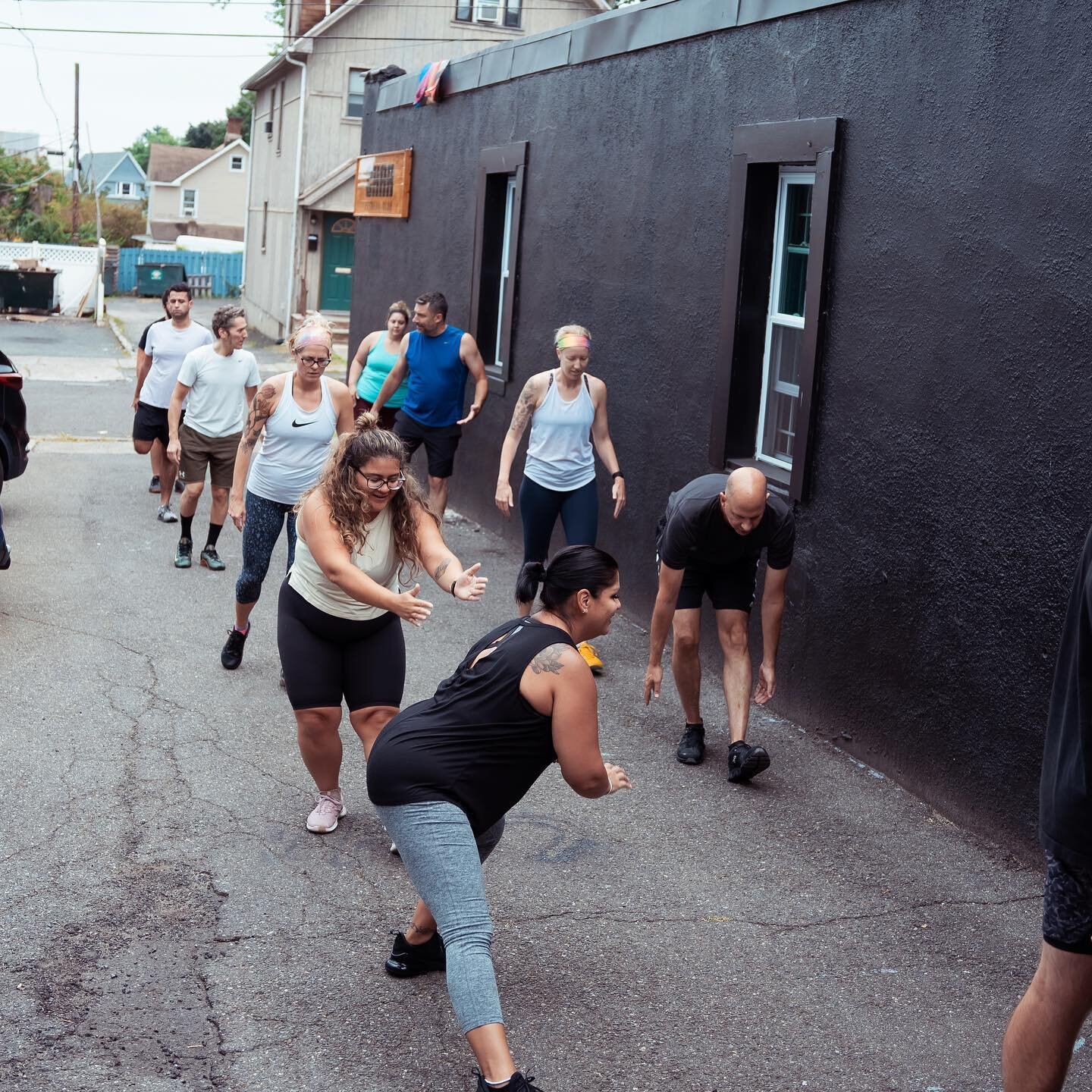 The mission at Char Fitness Club is to instill a healthy relationship with movement in a space filled with like-minded individuals. 

We greet each other and catch up before our start. Warm-up is gradual and thorough. It includes movements programmed