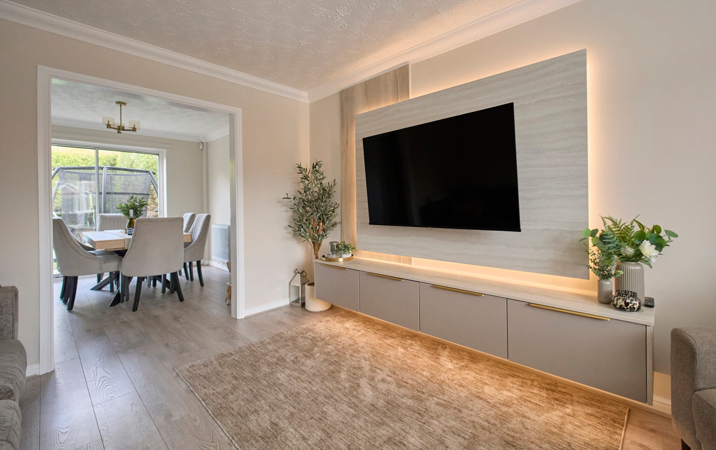Media Wall_Royton_1.jpg
