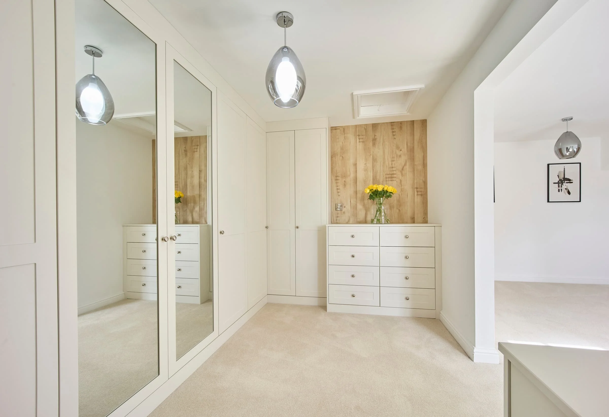 Contemporary Shaker in Porcelain