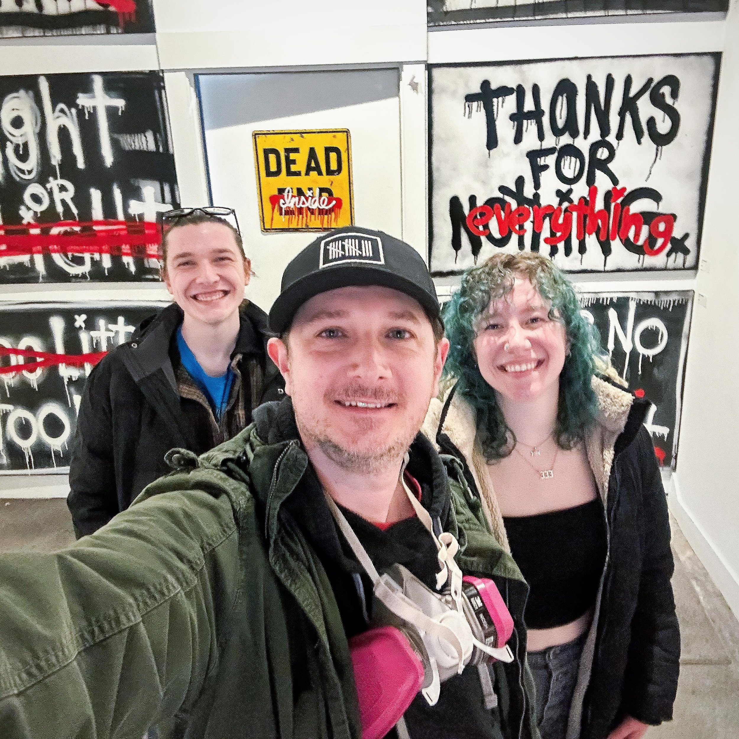 Quick selfie from a gallery tour last week. Thanks for stopping by!

To set up a tour check out theczartgallery.com 

#artgallery #gallery #galleryvisit #artspace #arttour #gallerytour #czartgallery #robczar #artistgallery #avlart #avlartist #avlloca