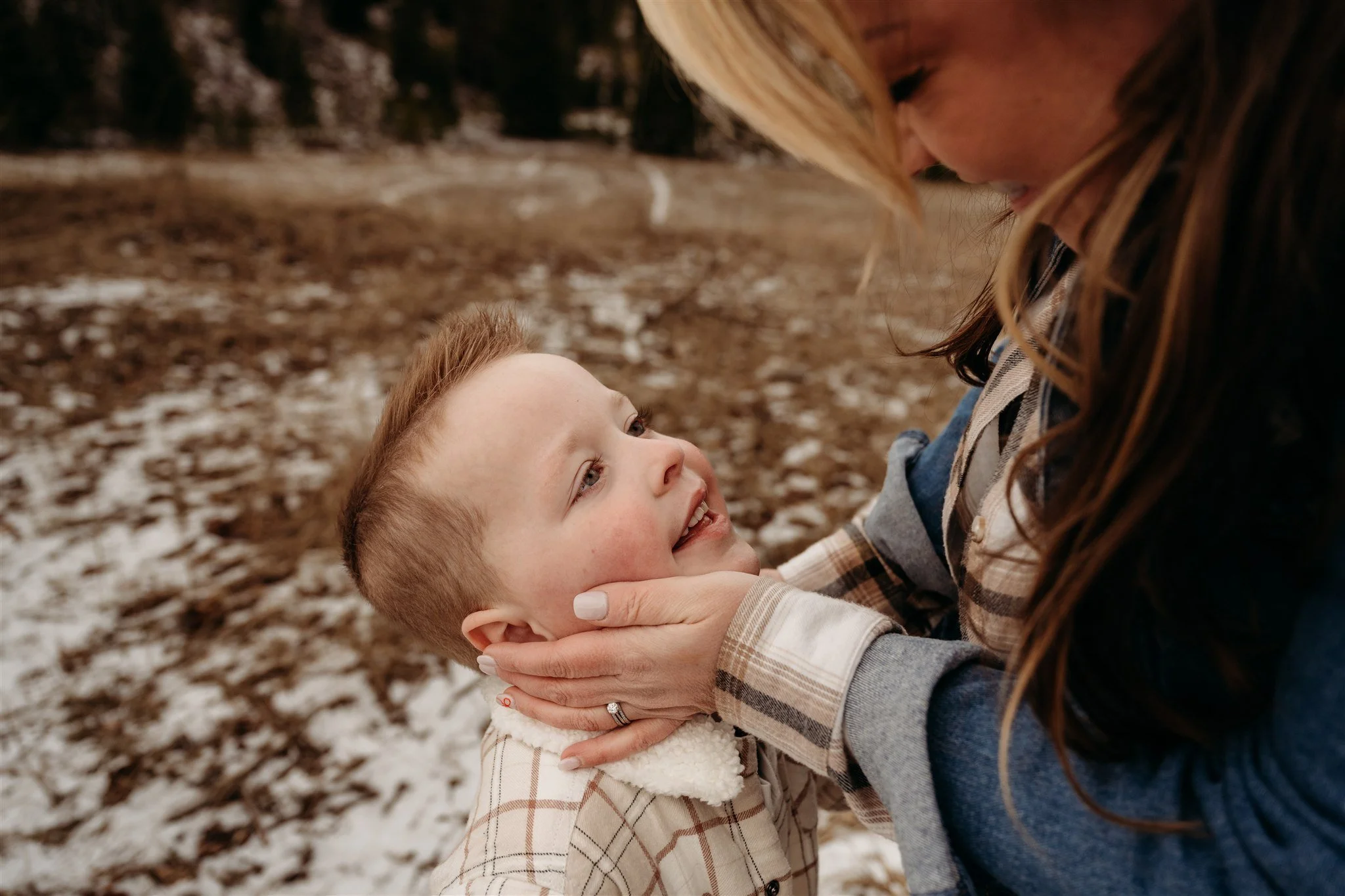 Glacier-national-park-Montana-Kalispell-Whitefish-Bigfork-Polson-Couples-family-elopement-photographer-148_websize.jpg