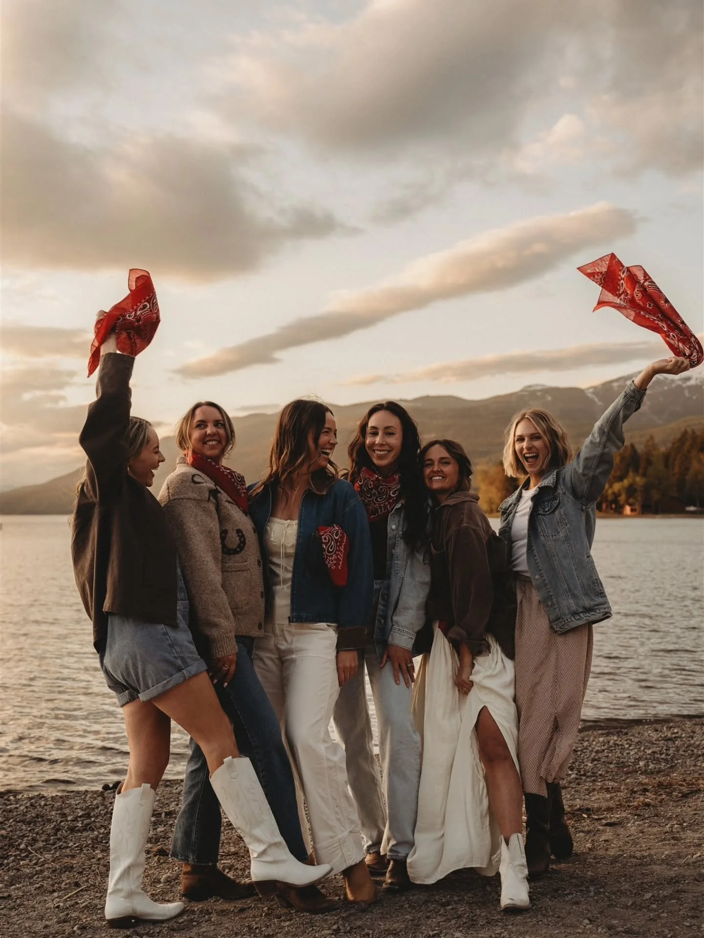 An annual friends group trip shoot?!! These ladies came with fun in mind and that's what we did. I had an absolute blast and definitely hope to do more of these 🥰

#whitefishphotographer #montanaphotographer #glaciernationalpark #friendsforever