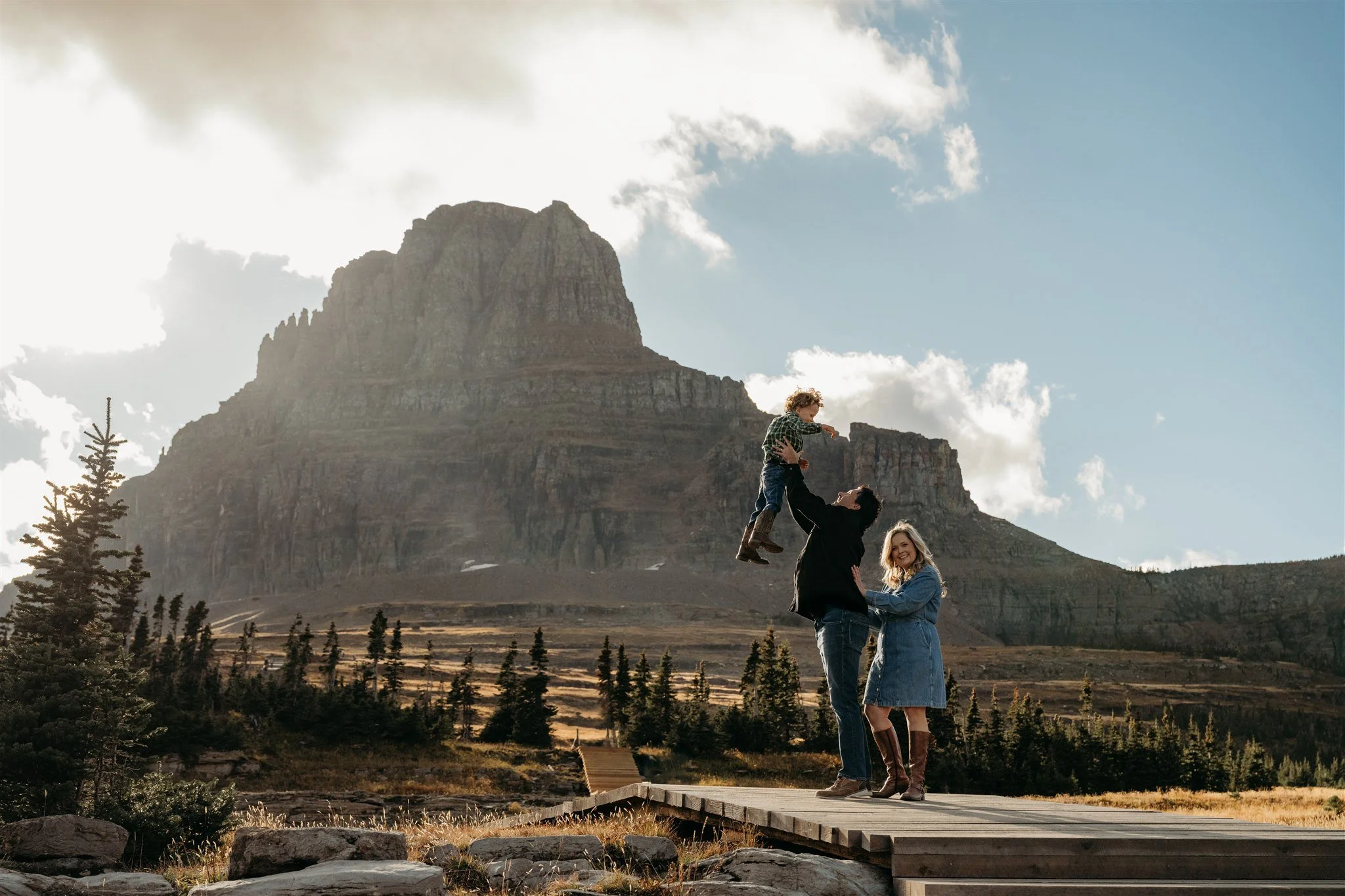 Montana-Kalispell-Whitefish-Glacier-National-Park-family-elopement-proposal-photographer-Alex-Gale-Photography-39_websize.jpg