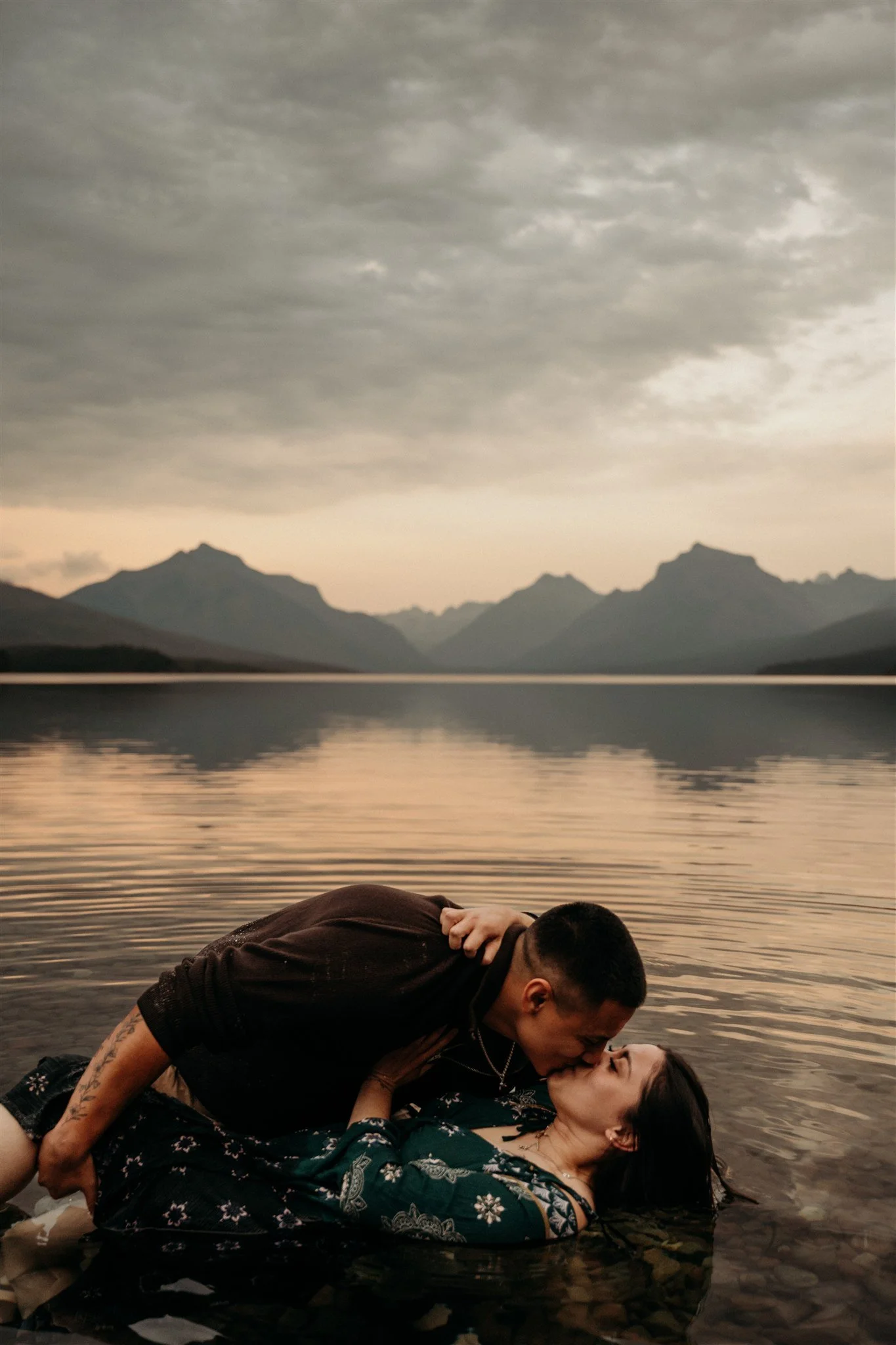 Glacier National Park, Montana couples and engagement photographer Alex Gale Photography