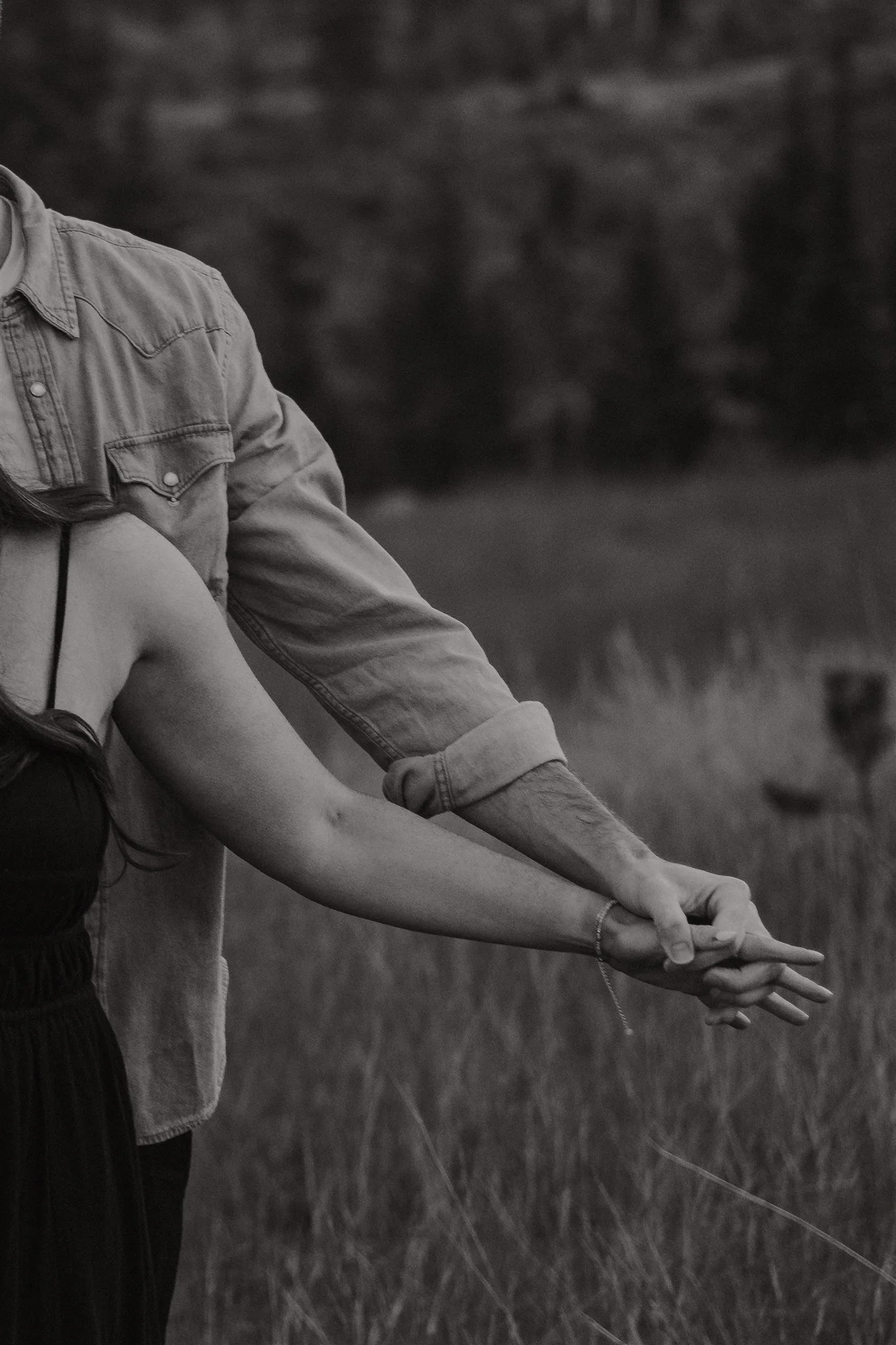 Glacier National Park, Montana couples and engagement photographer Alex Gale Photography